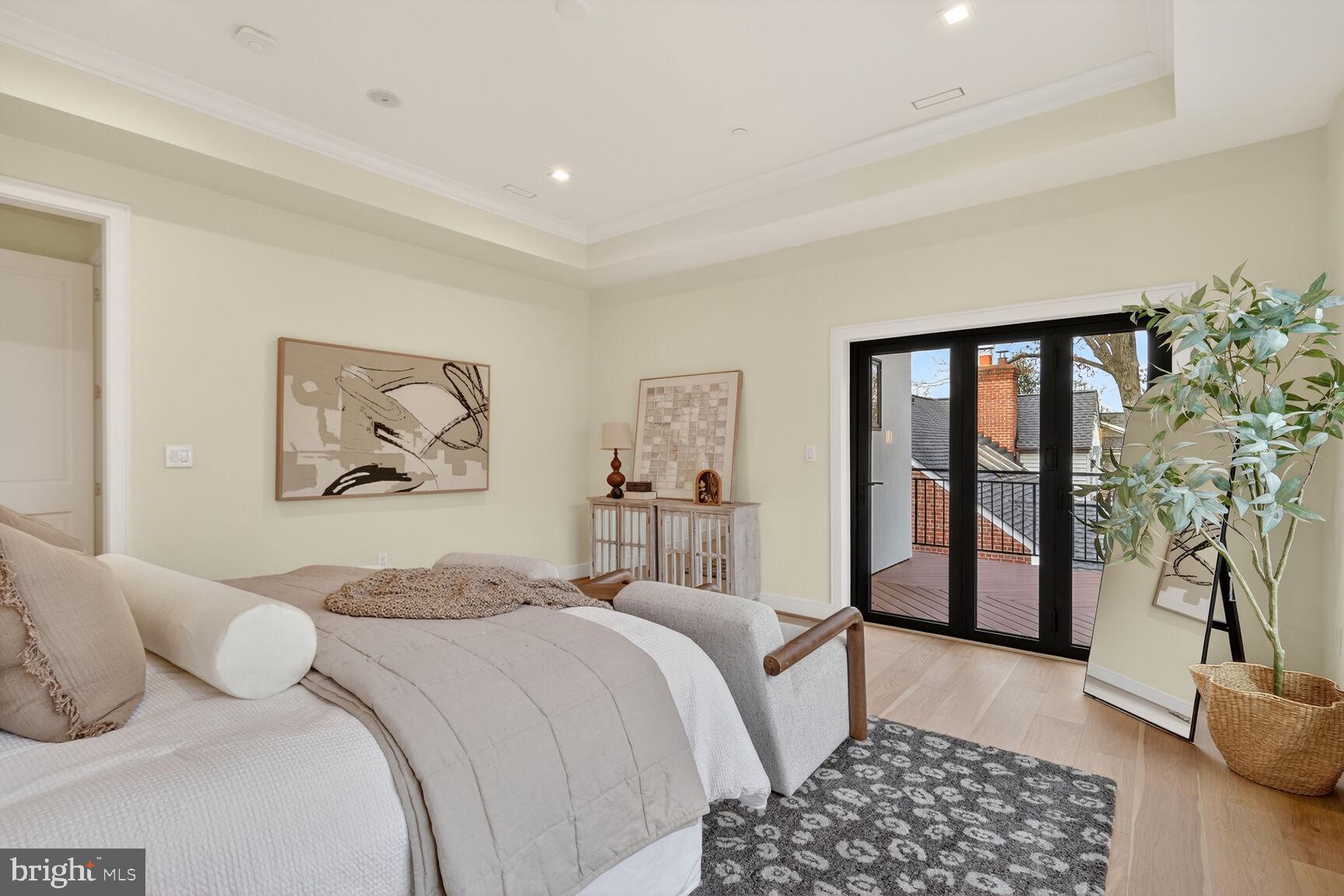 CHEVY CHASE VILLAGE - Residential