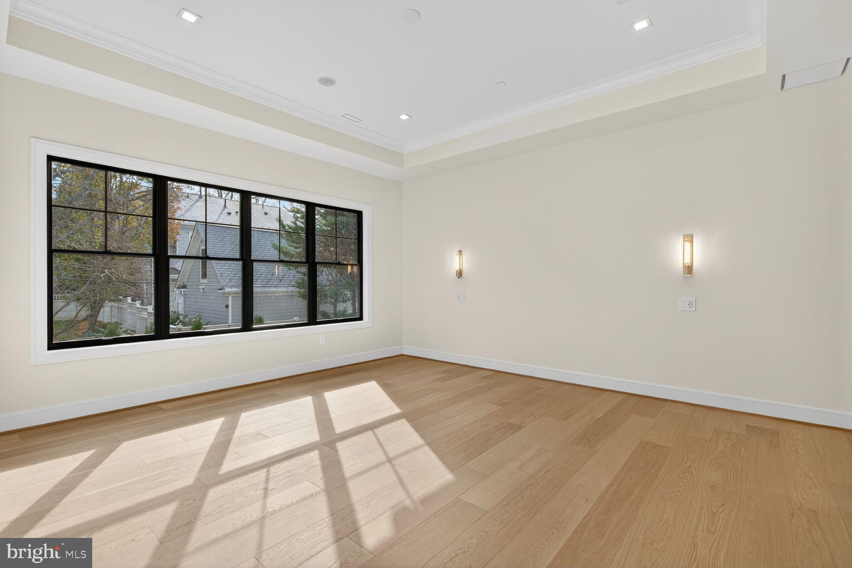 CHEVY CHASE VILLAGE - Residential