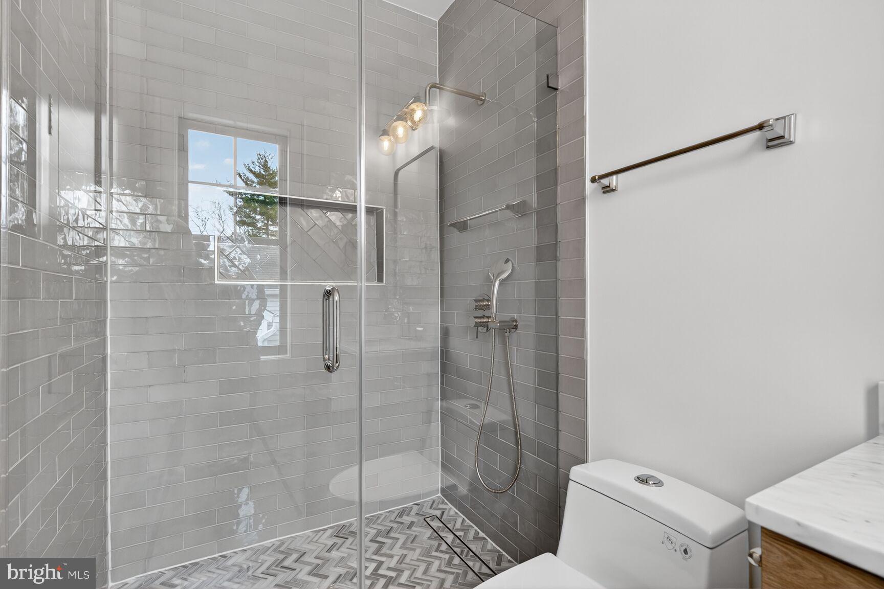 CHEVY CHASE VILLAGE - Residential