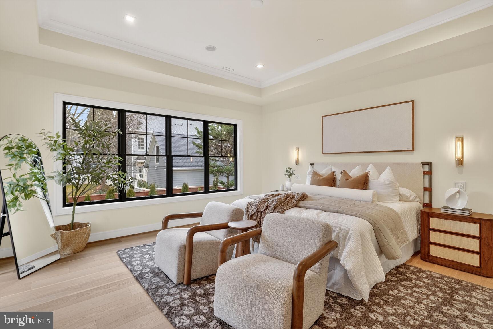 CHEVY CHASE VILLAGE - Residential