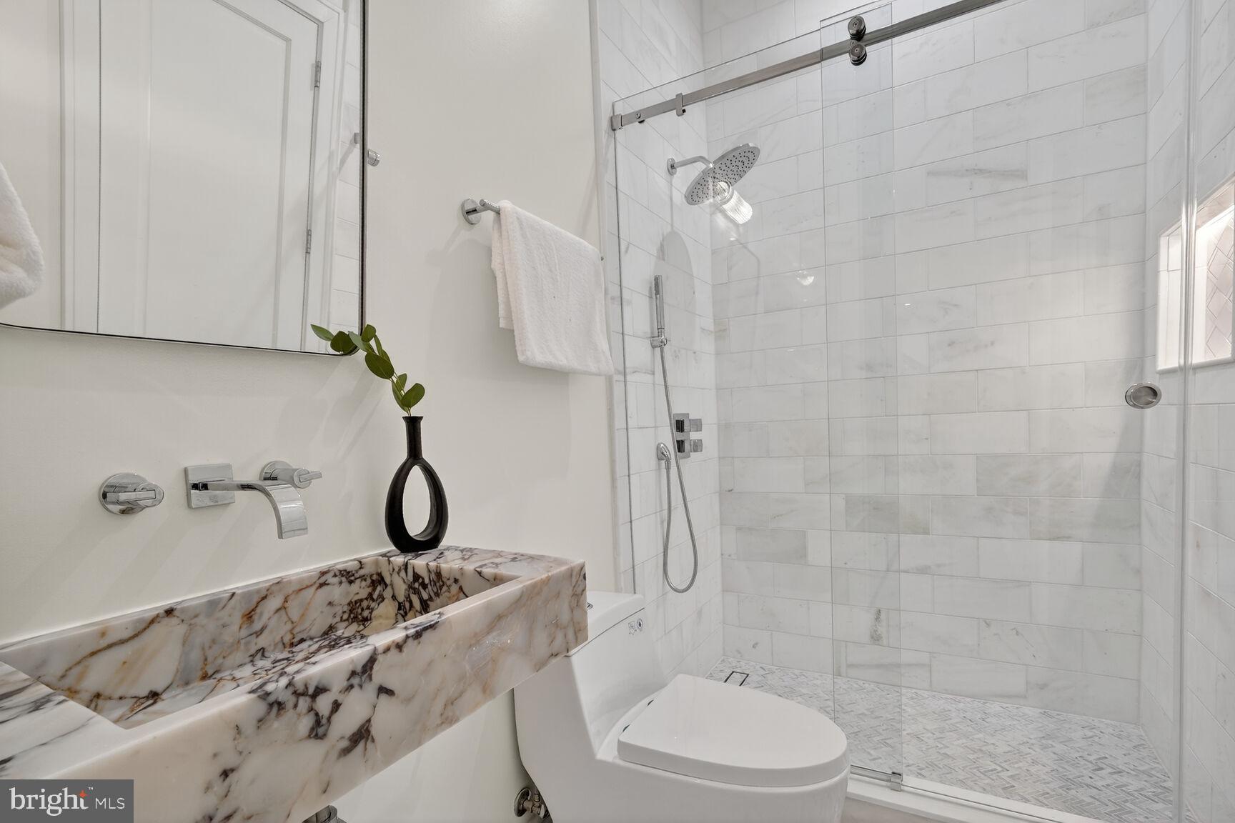 CHEVY CHASE VILLAGE - Residential