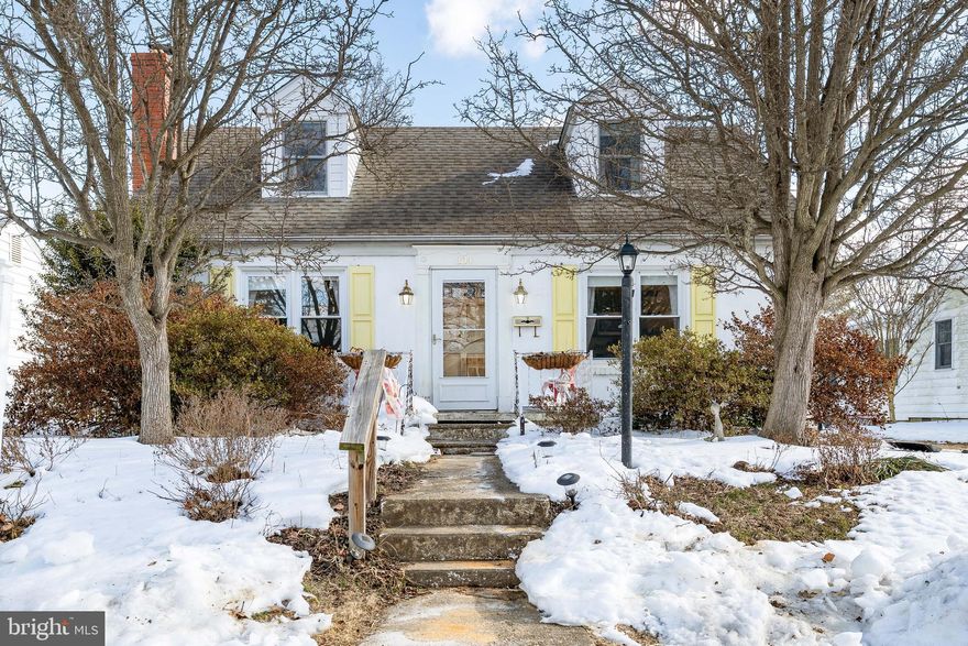 Just Listed! Charming 3-bedroom, 1-bath single-family home offering plenty of living space.  Nestled in the heart of Elkton, this property provides unbeatable convenience—close to I-95 for easy commuting and surrounded by shopping, dining, and everyday amenities making this a great opportunity for buyers seeking a centrally located home with solid potential!