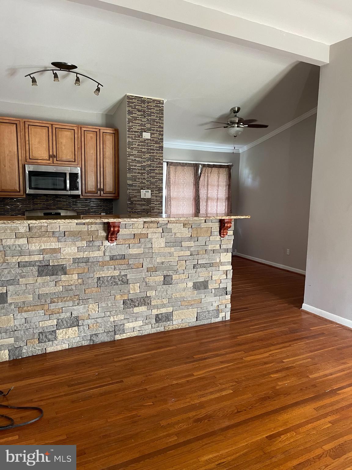 RIVER RIDGE ESTATES - Residential