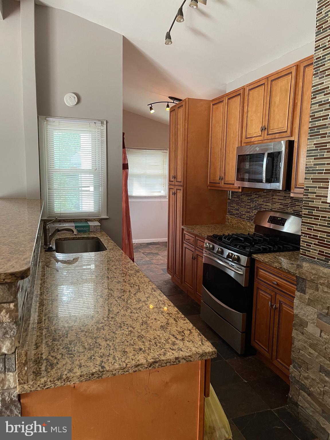 RIVER RIDGE ESTATES - Residential