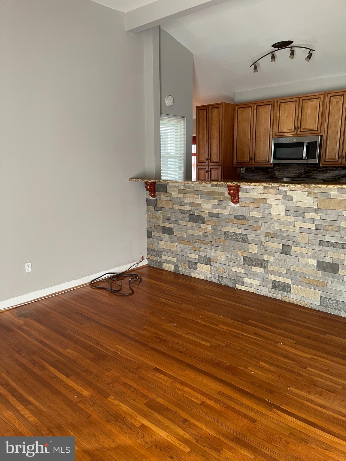 RIVER RIDGE ESTATES - Residential