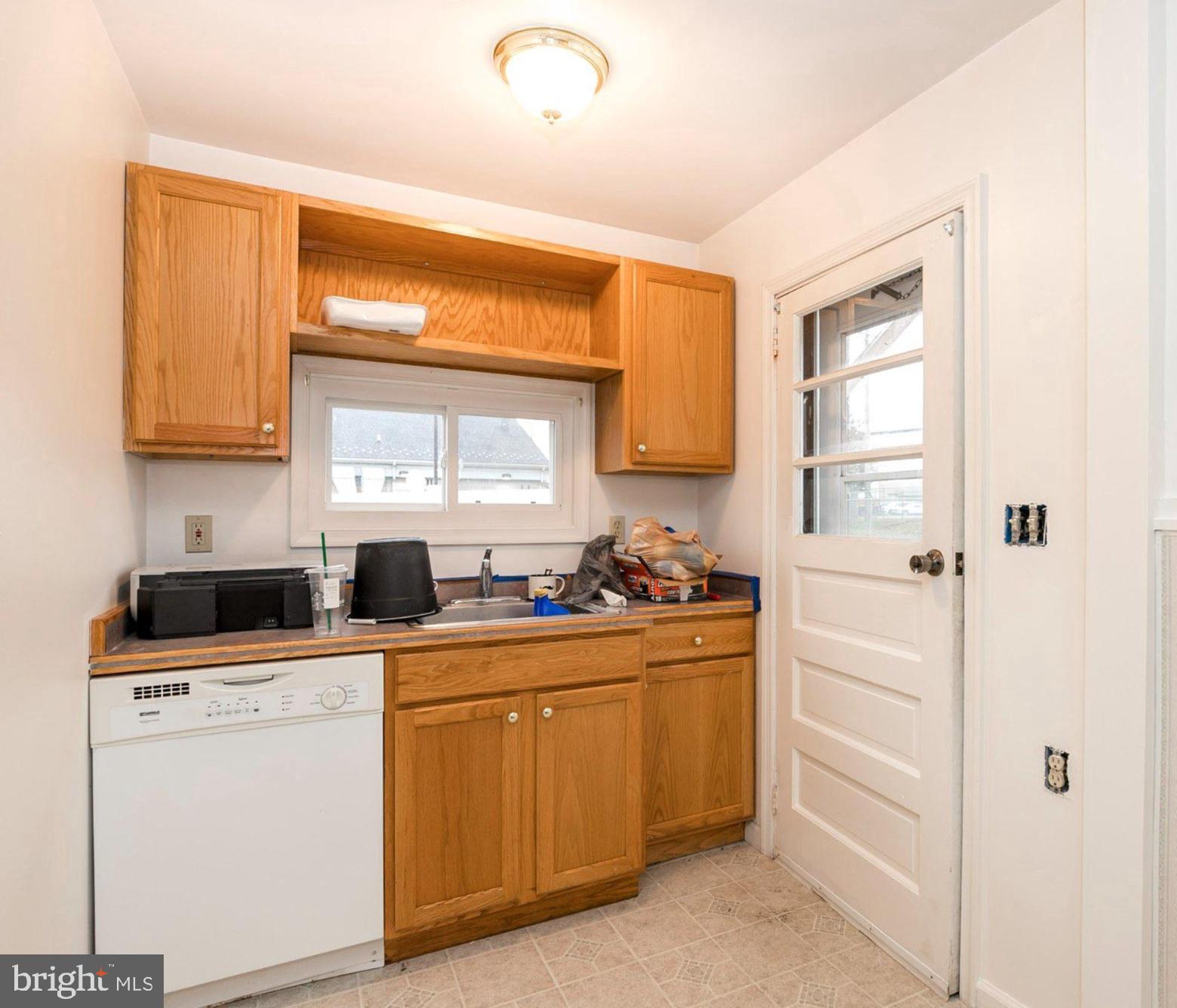 124 W MAIN STREET