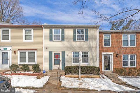 9920 OAKDALE WOODS COURT VIENNA VA 22181