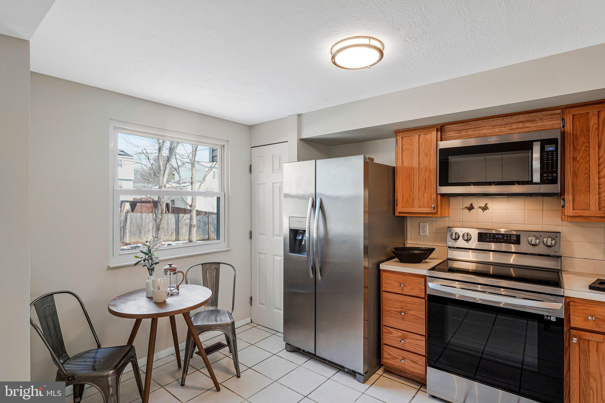 9920 OAKDALE WOODS COURT