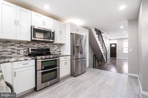 Townhouse For Rent - 1740 Sigel Street<br/> Philadelphia County, PHILADELPHIA, PA 19145