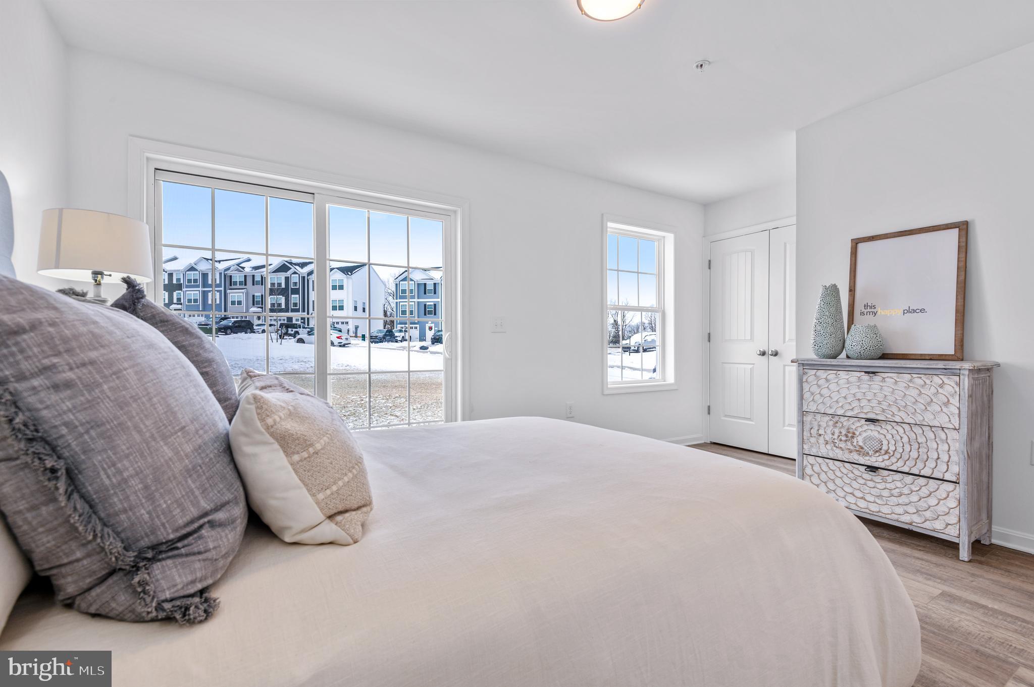 HUDSON RIDGE - Residential