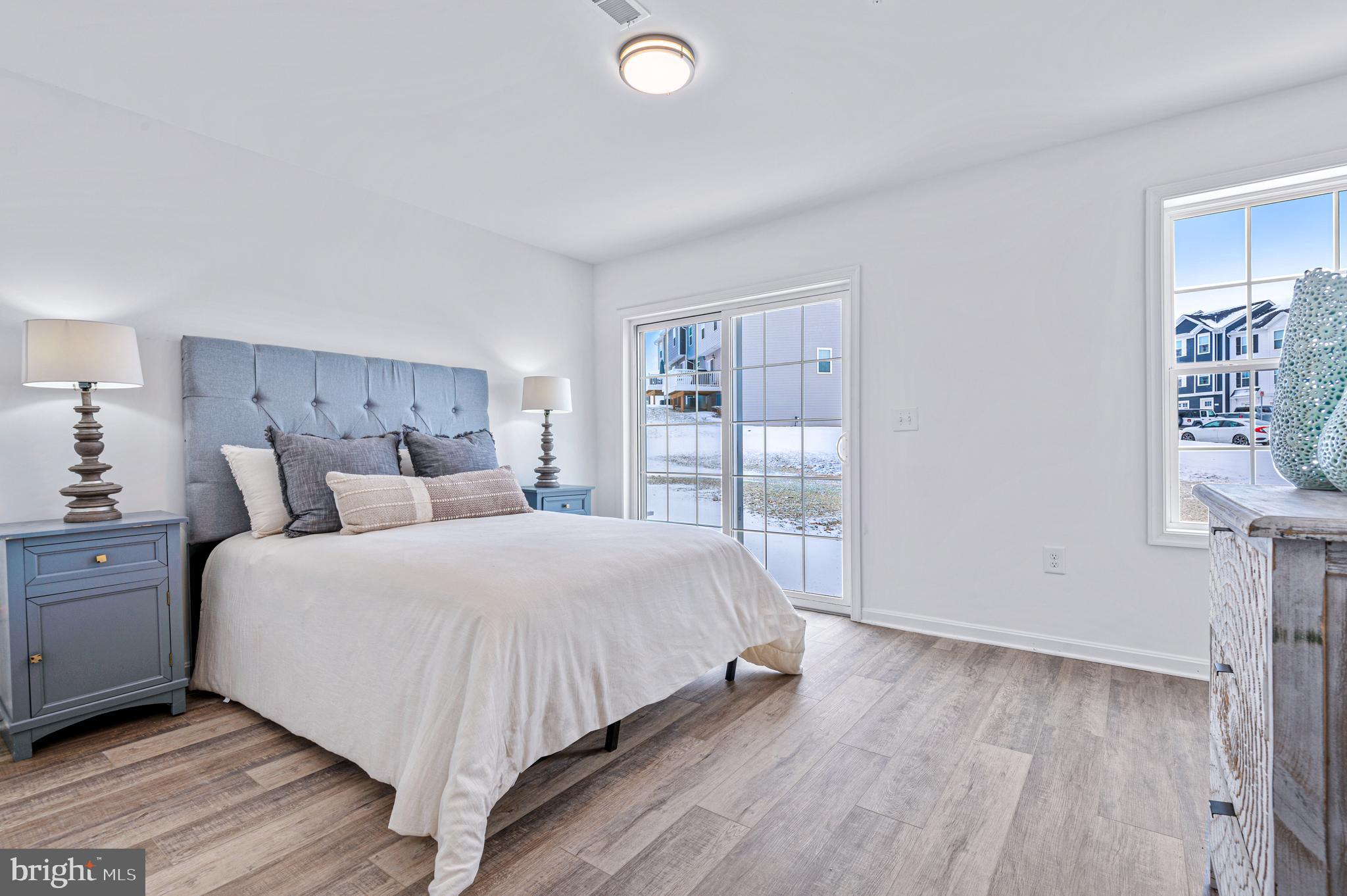 HUDSON RIDGE - Residential