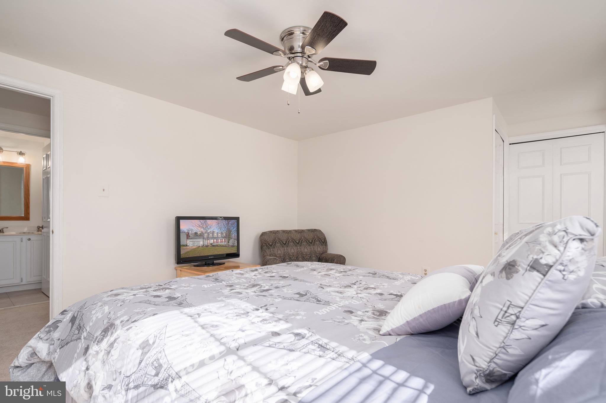 LAKE RIDGE - BRIDGEPOINT - Residential