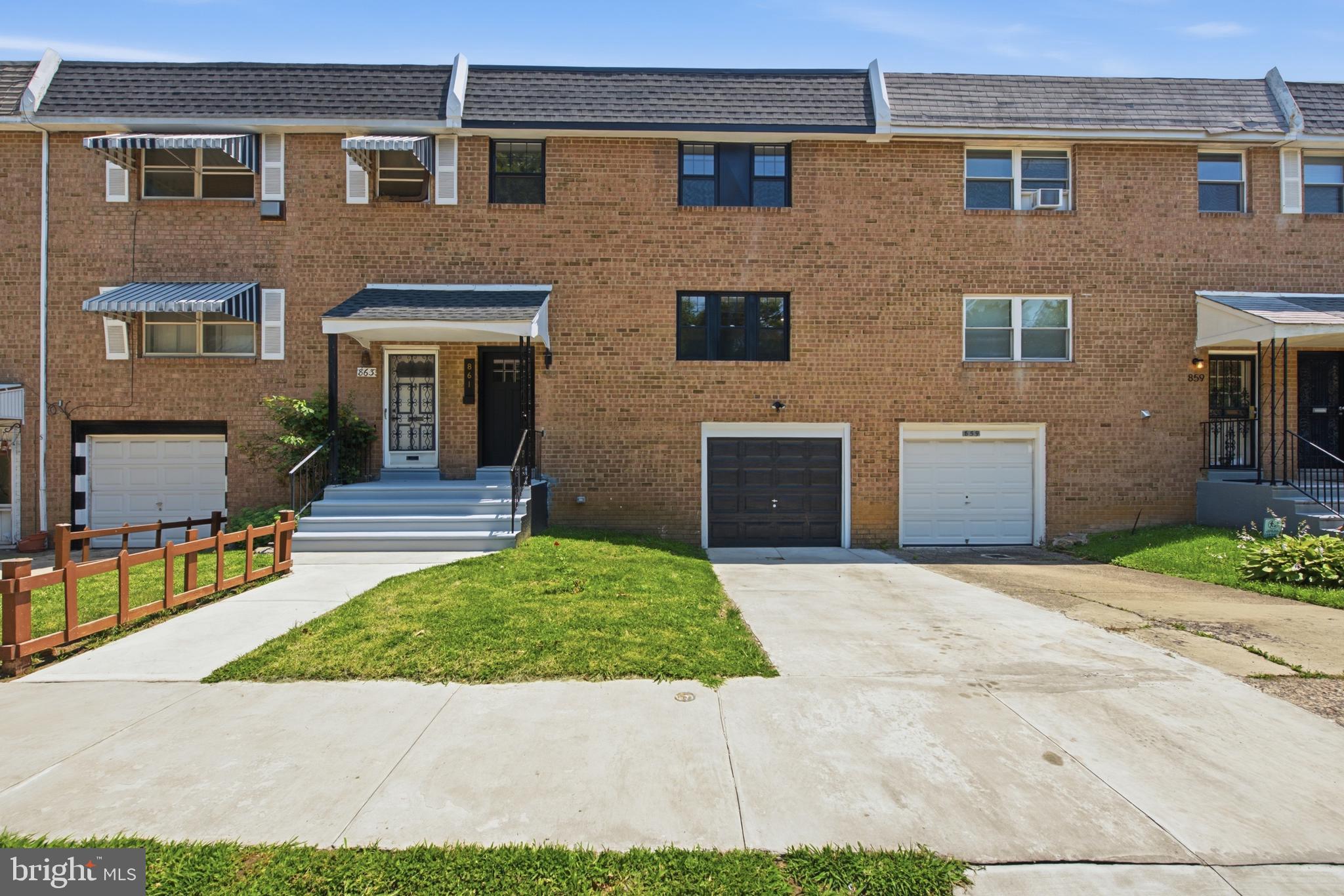 861 N 7TH STREET
