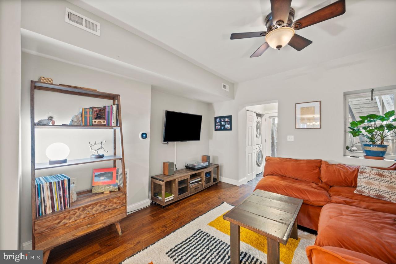 HAMPDEN HISTORIC DISTRICT - Residential