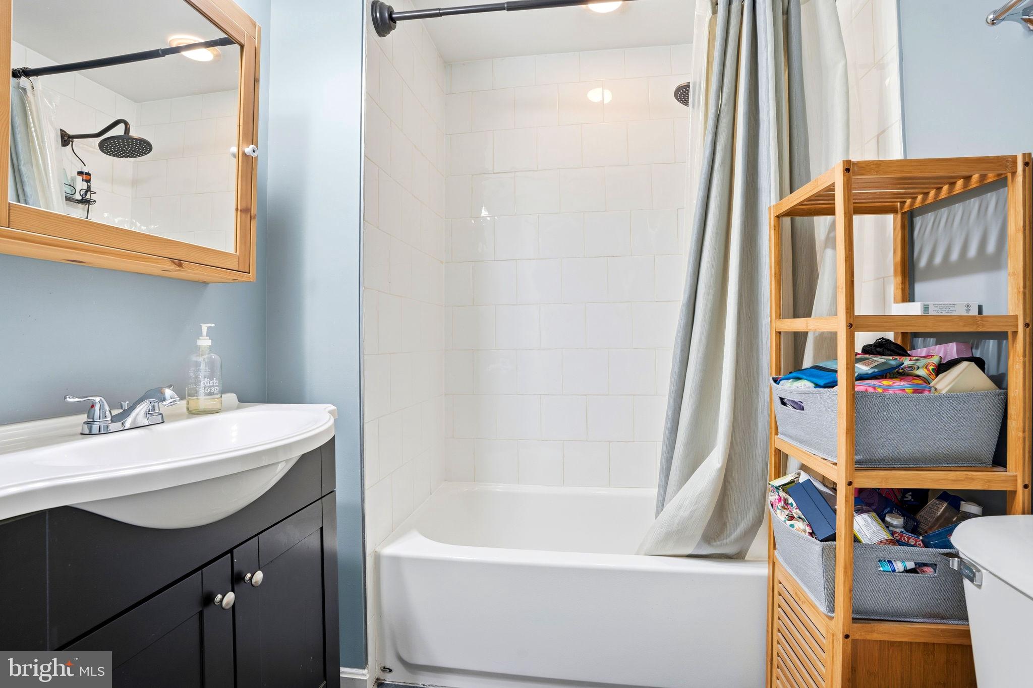 HAMPDEN HISTORIC DISTRICT - Residential