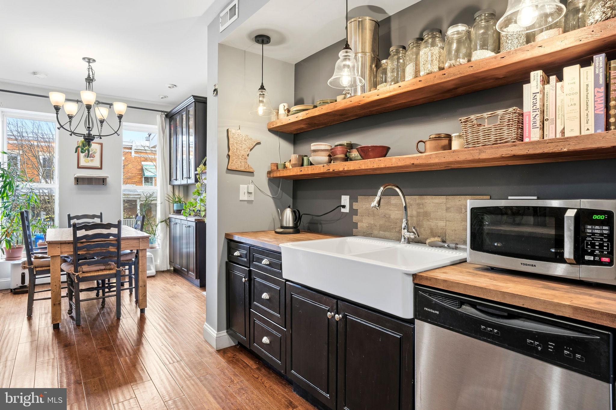 HAMPDEN HISTORIC DISTRICT - Residential