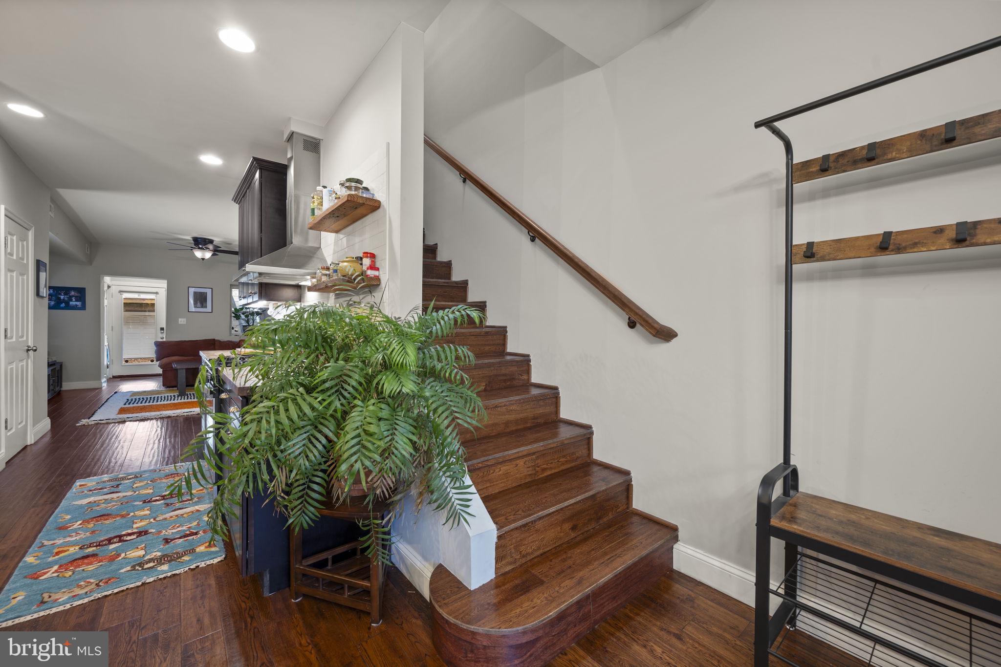 HAMPDEN HISTORIC DISTRICT - Residential