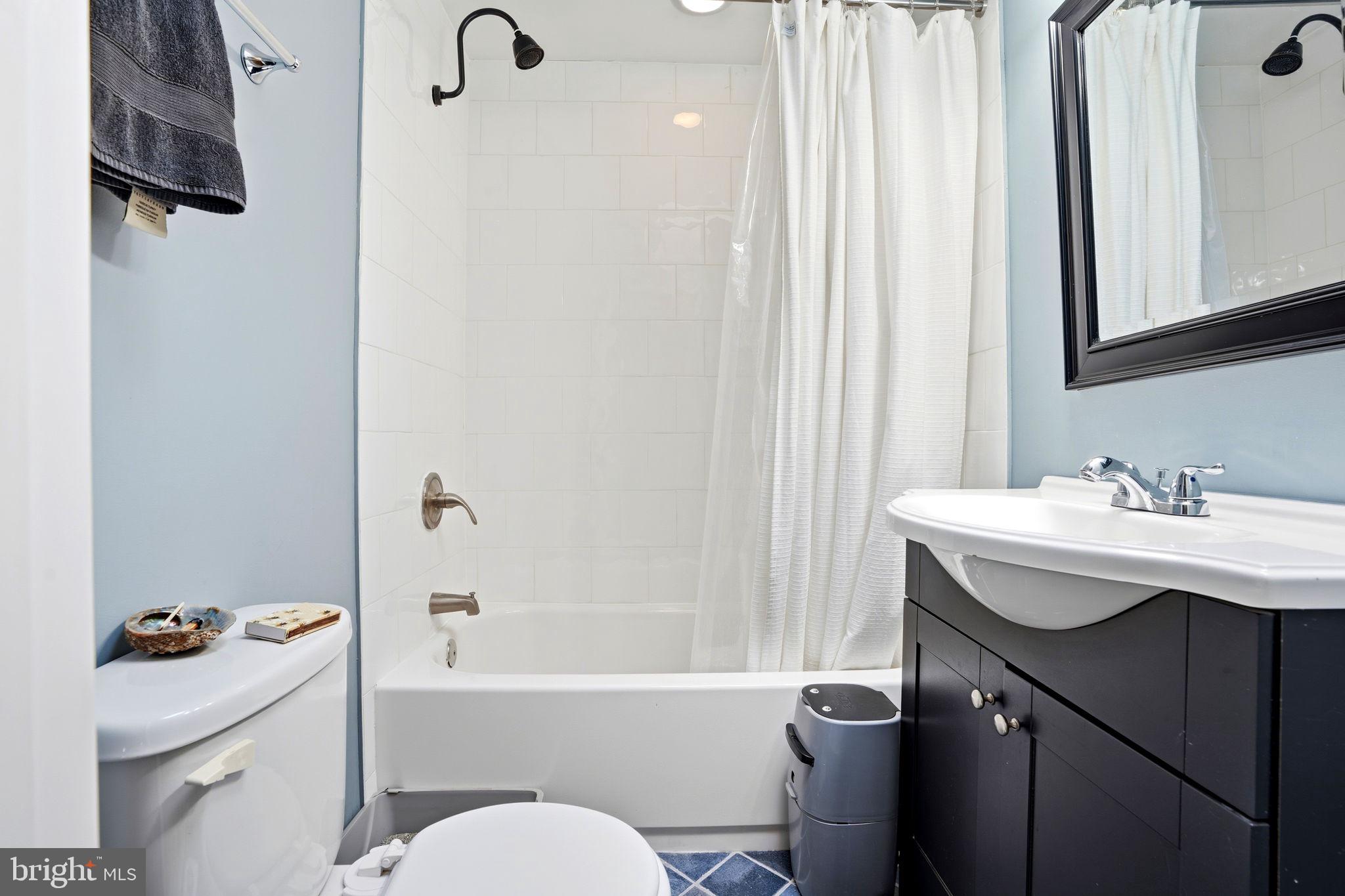 HAMPDEN HISTORIC DISTRICT - Residential