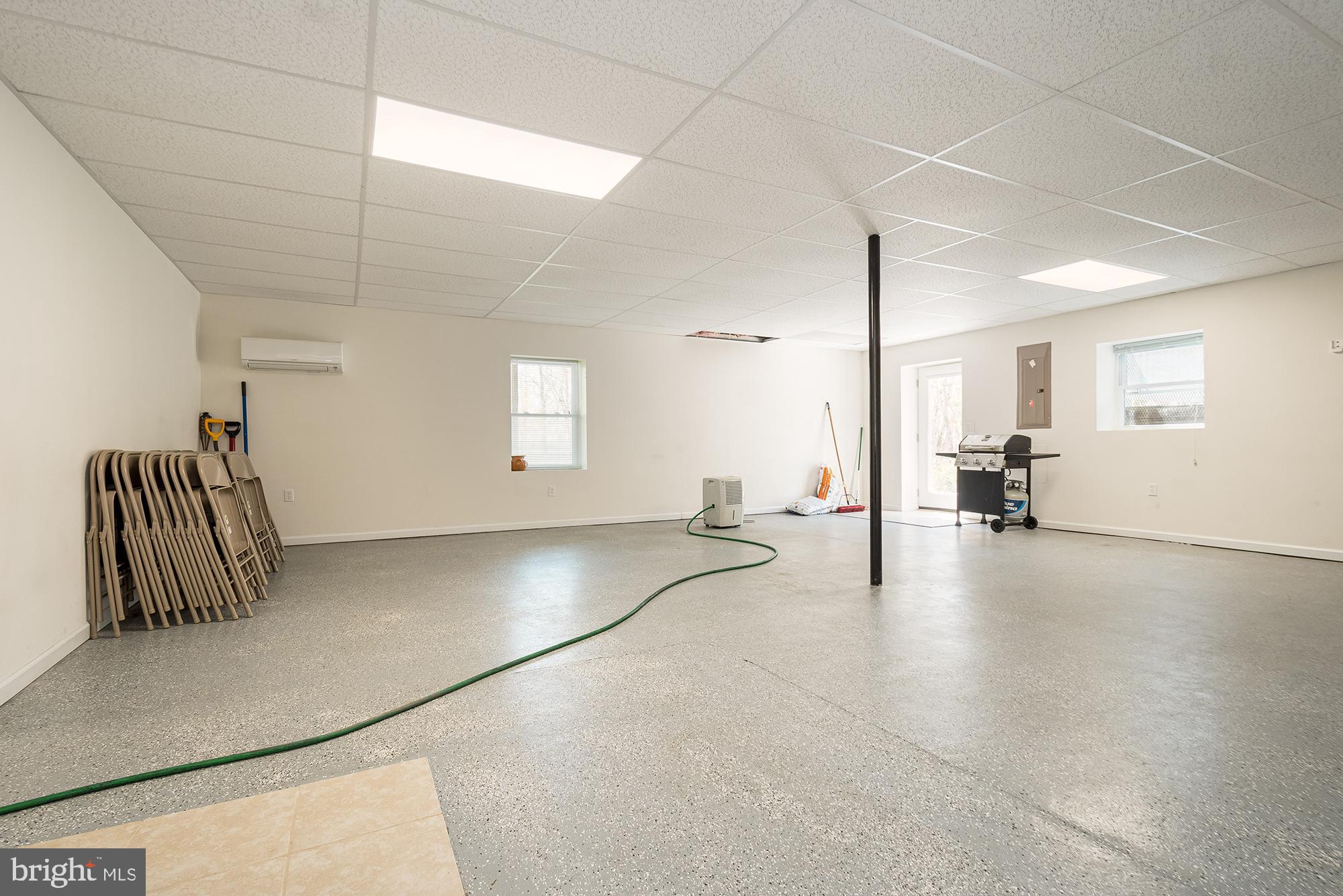 PARADISE POINT - Residential