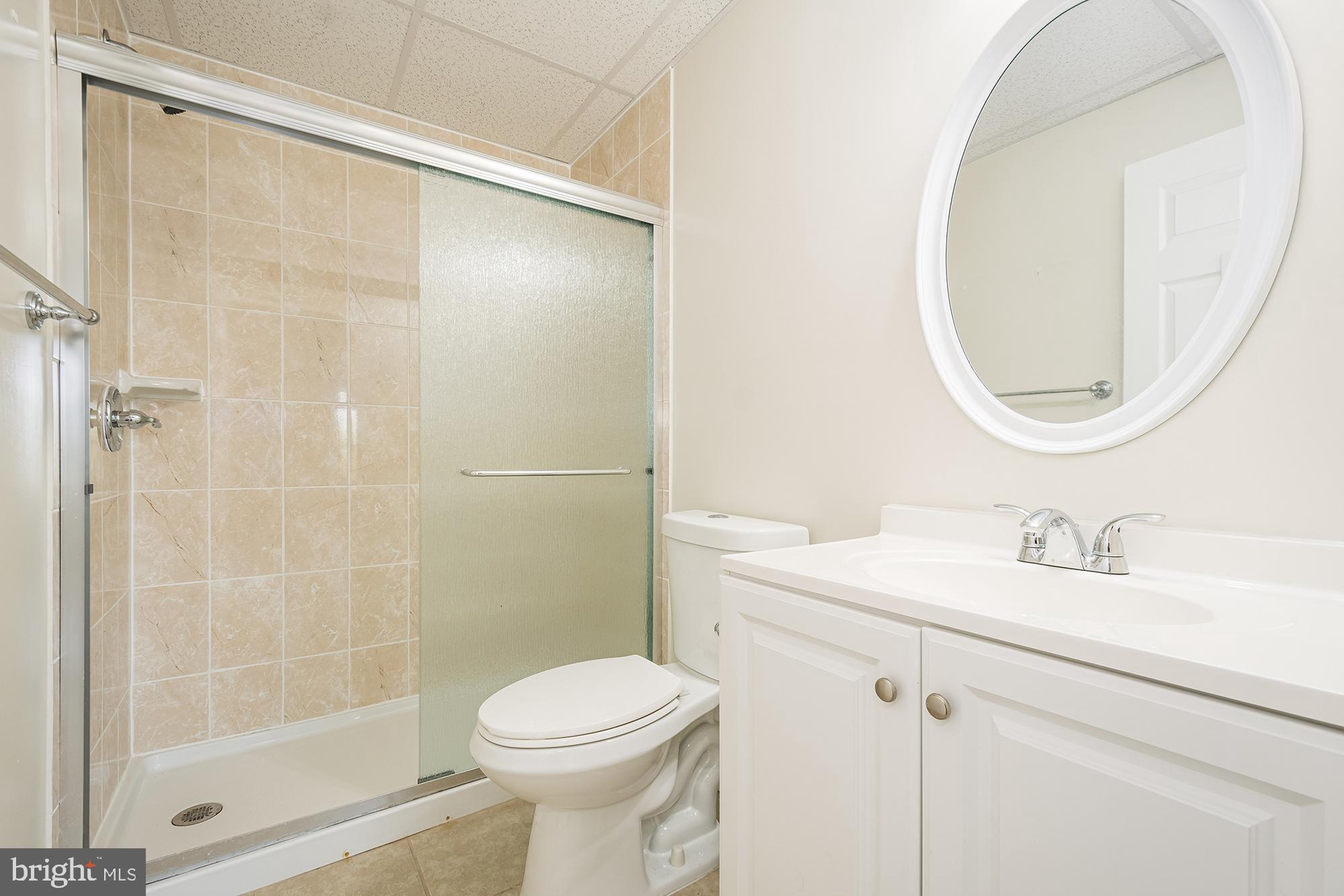 PARADISE POINT - Residential