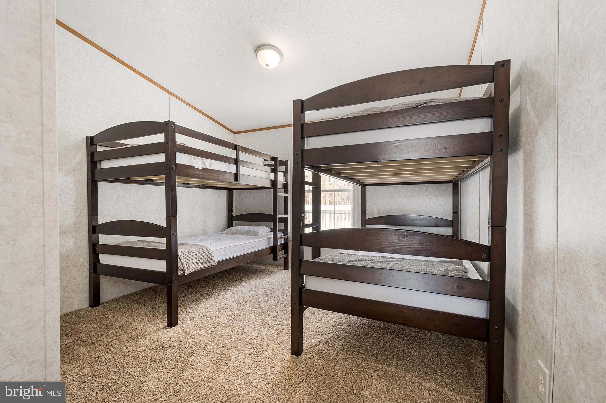 PARADISE POINT - Residential