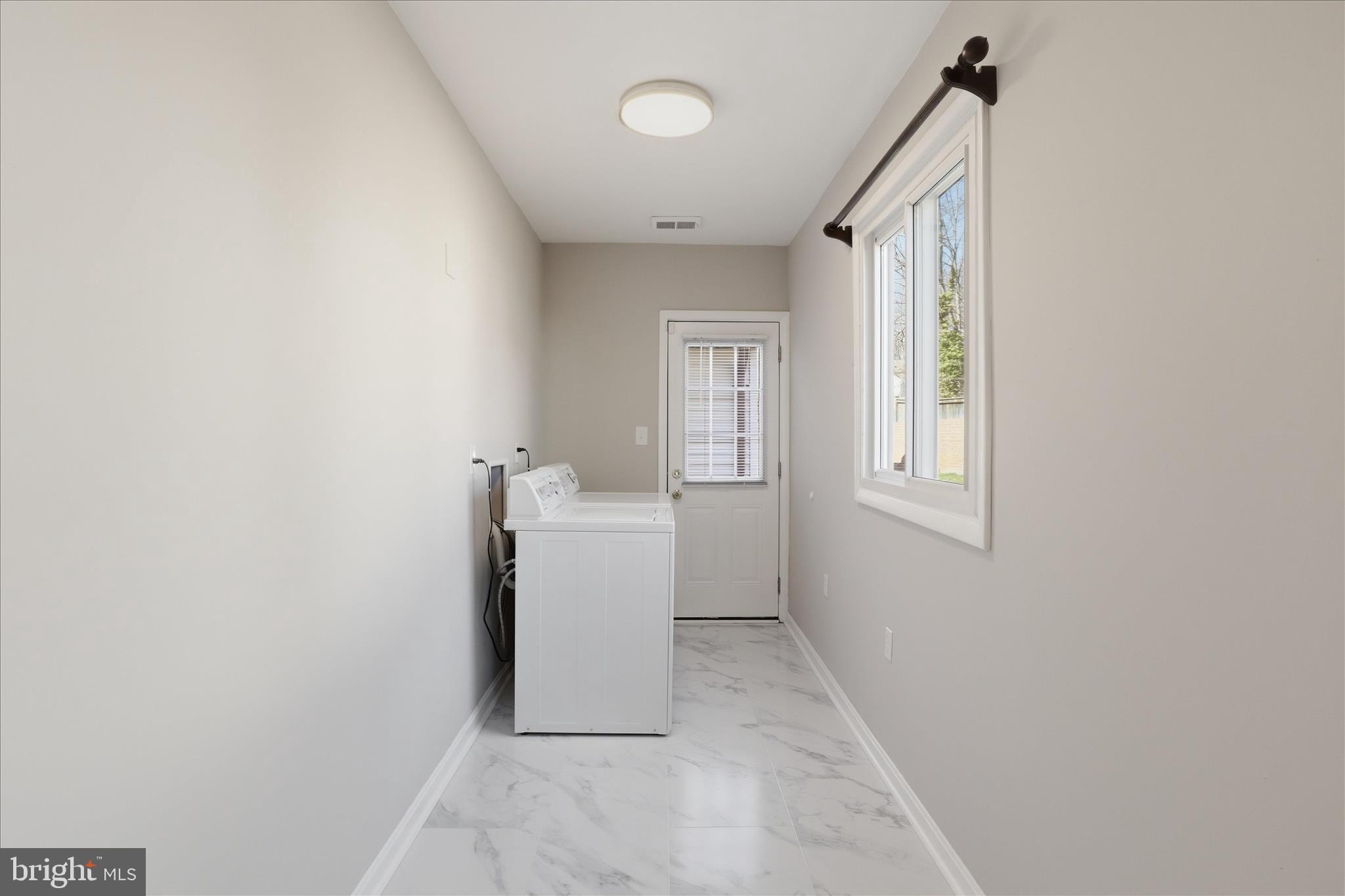 SUGARLAND RUN - Residential