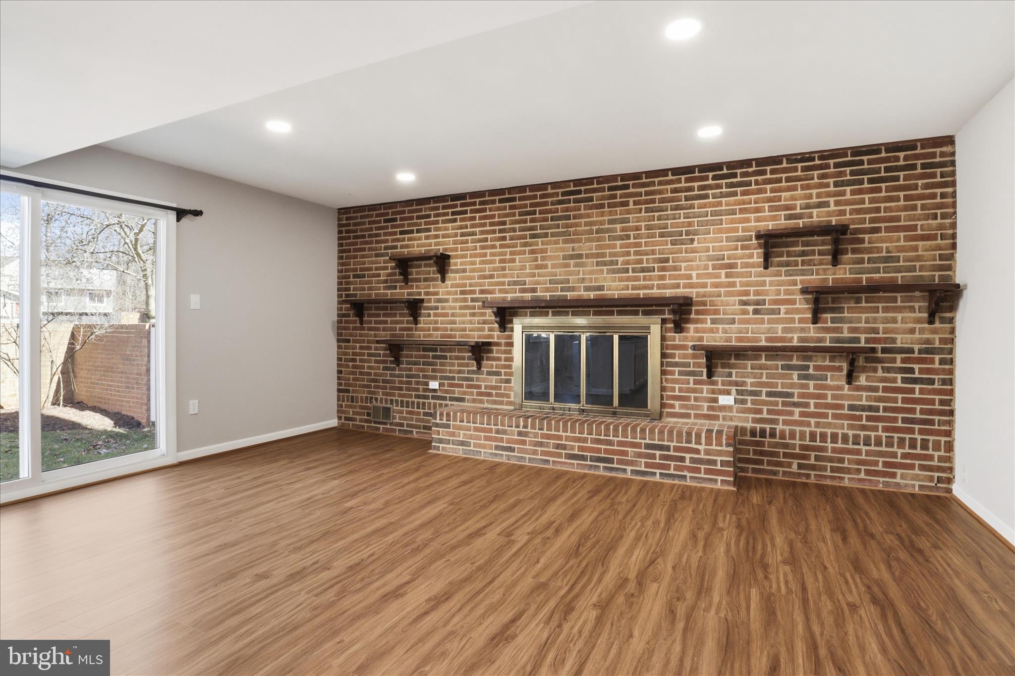 SUGARLAND RUN - Residential