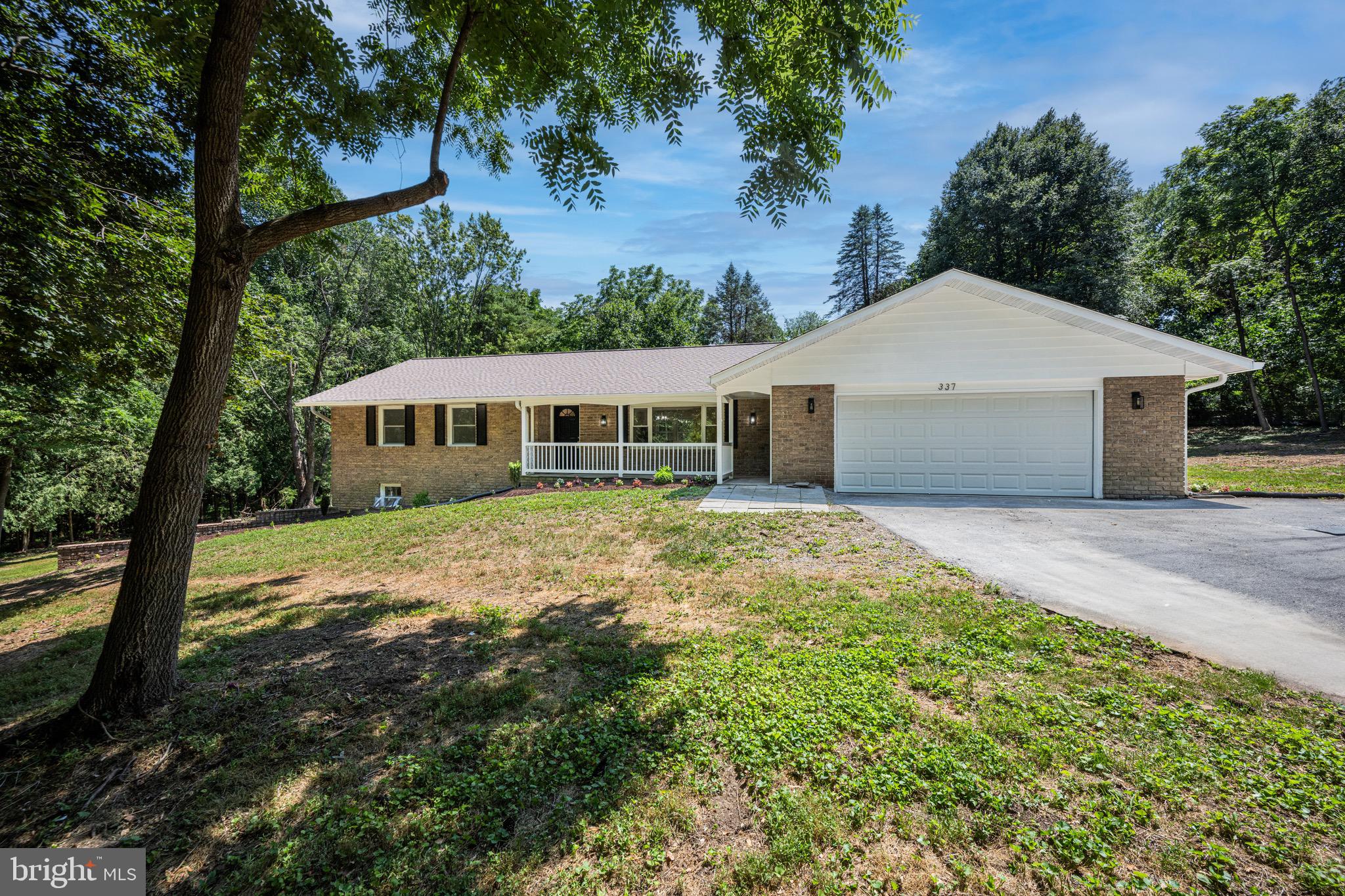 MAPLECREST - Residential