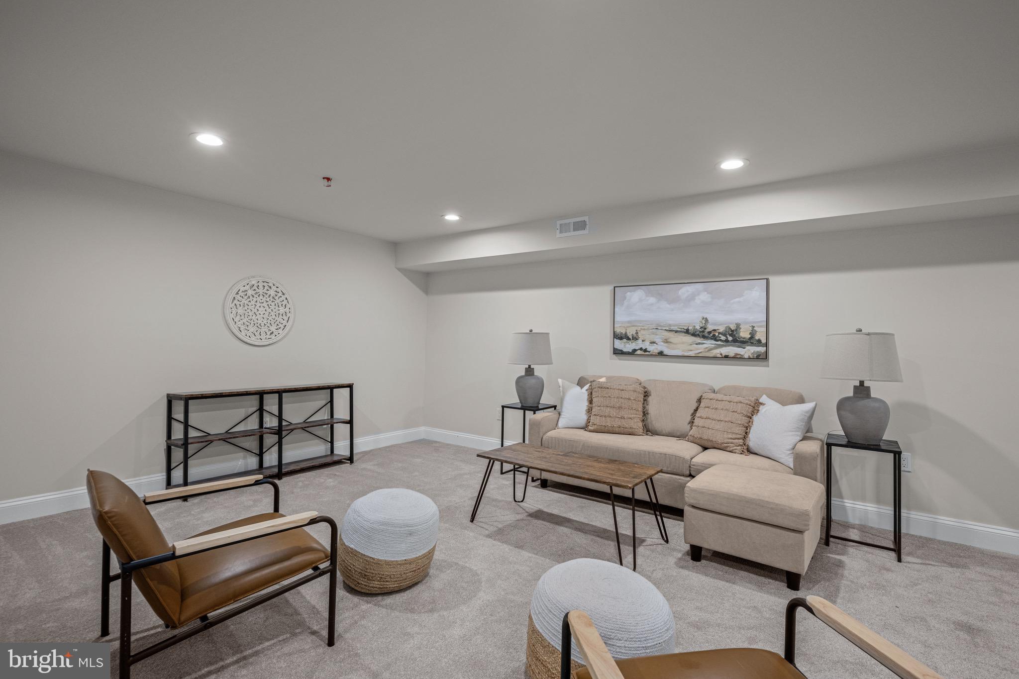 MAPLECREST - Residential