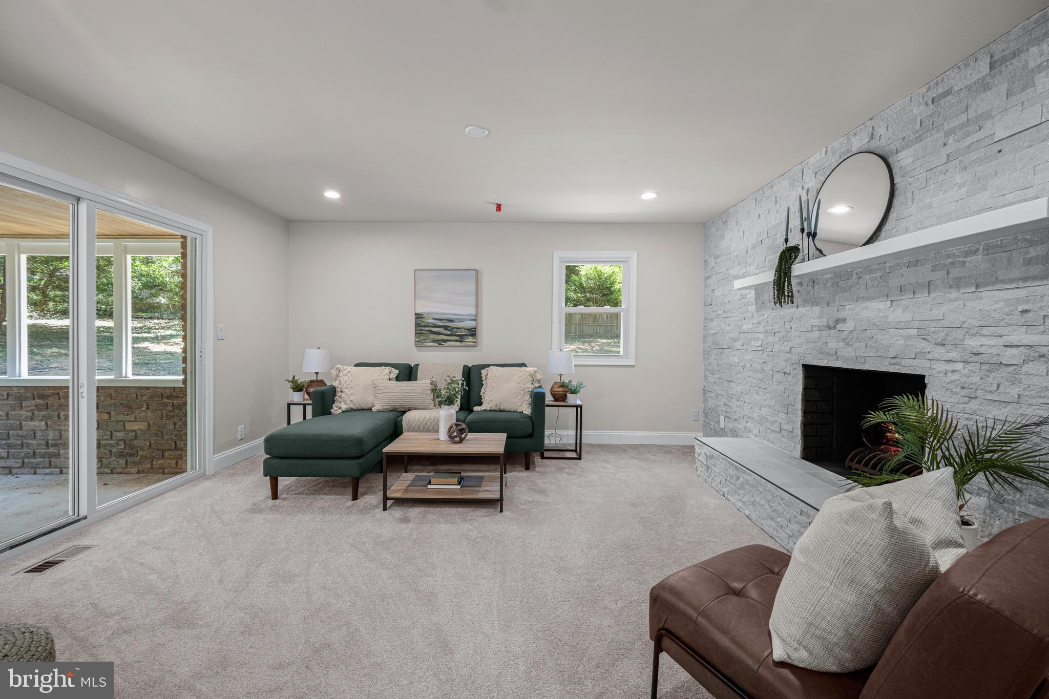 MAPLECREST - Residential