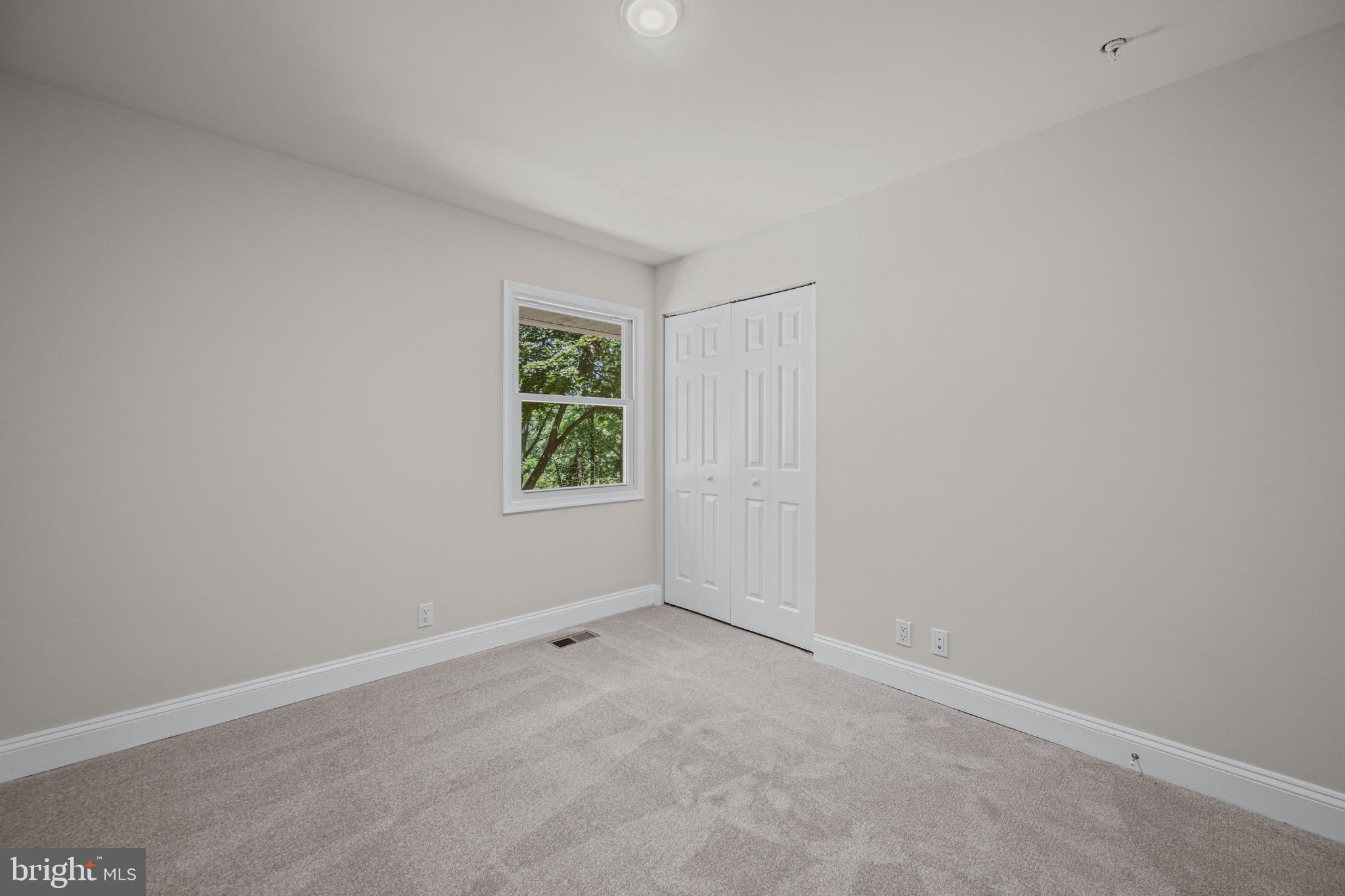 MAPLECREST - Residential