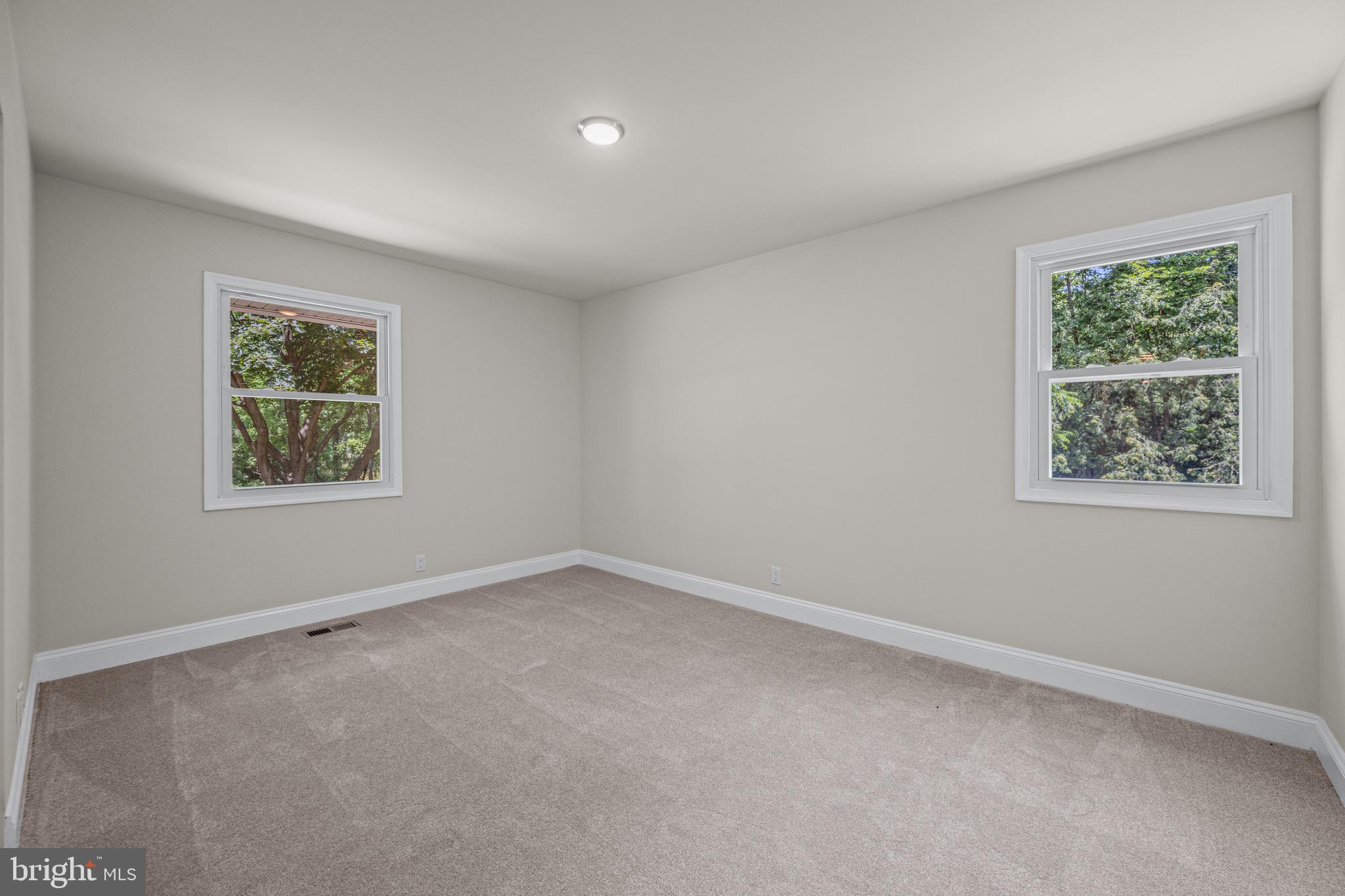 MAPLECREST - Residential