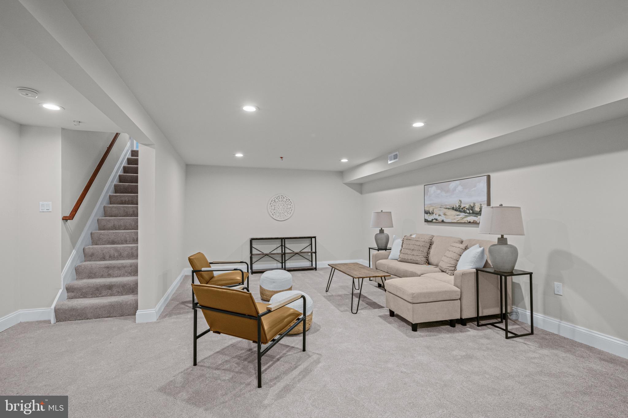 MAPLECREST - Residential