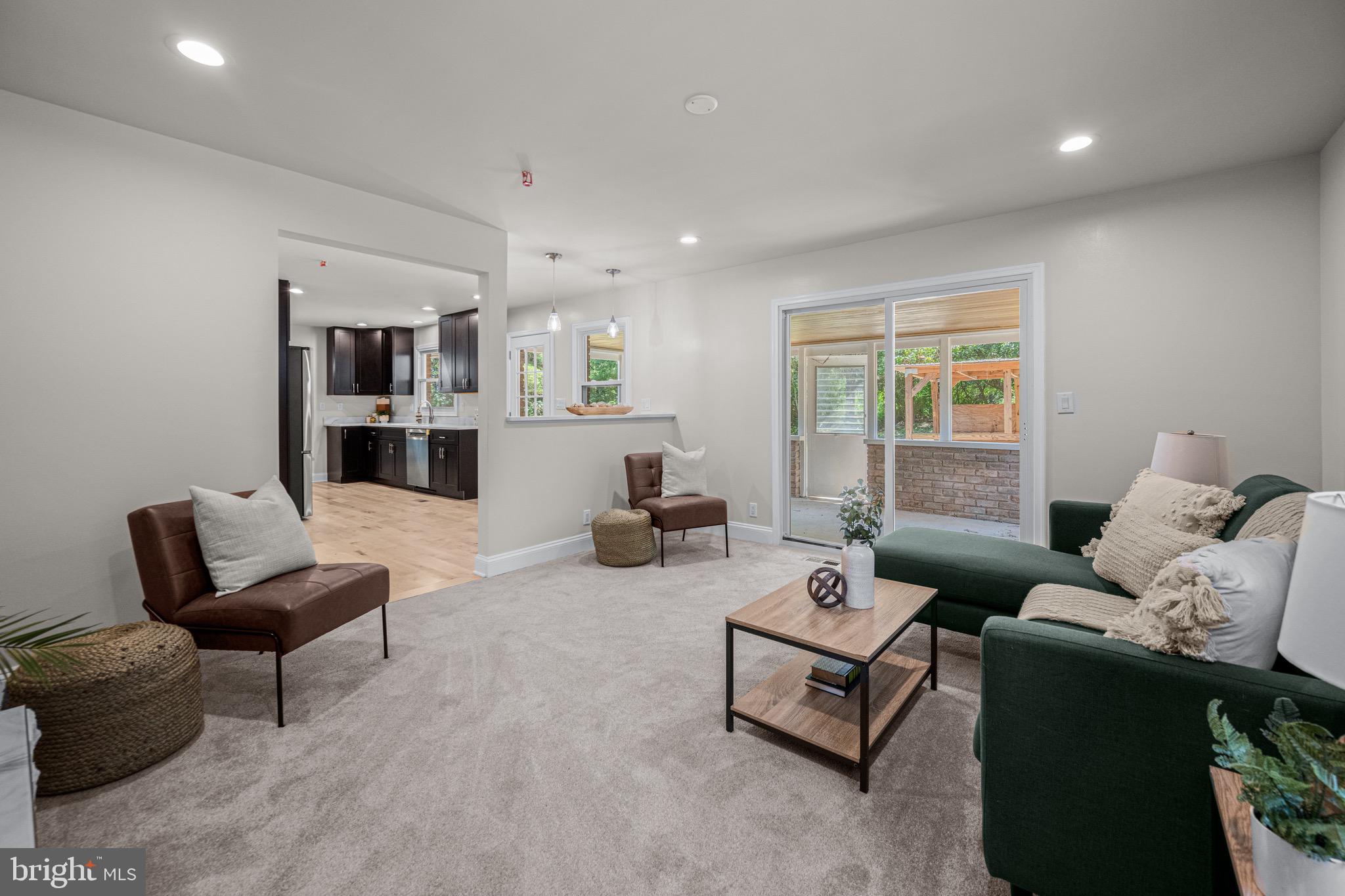 MAPLECREST - Residential