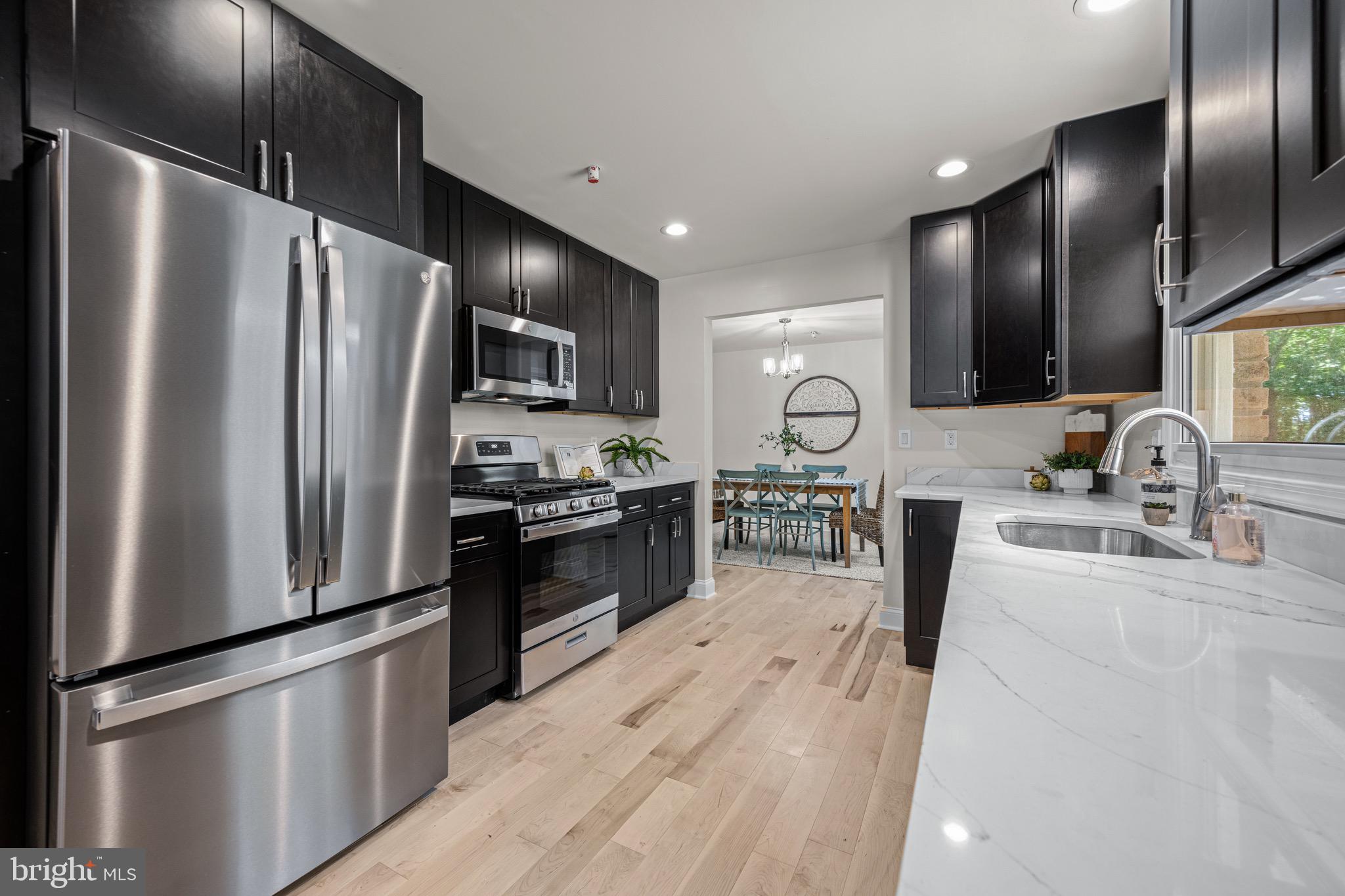 MAPLECREST - Residential