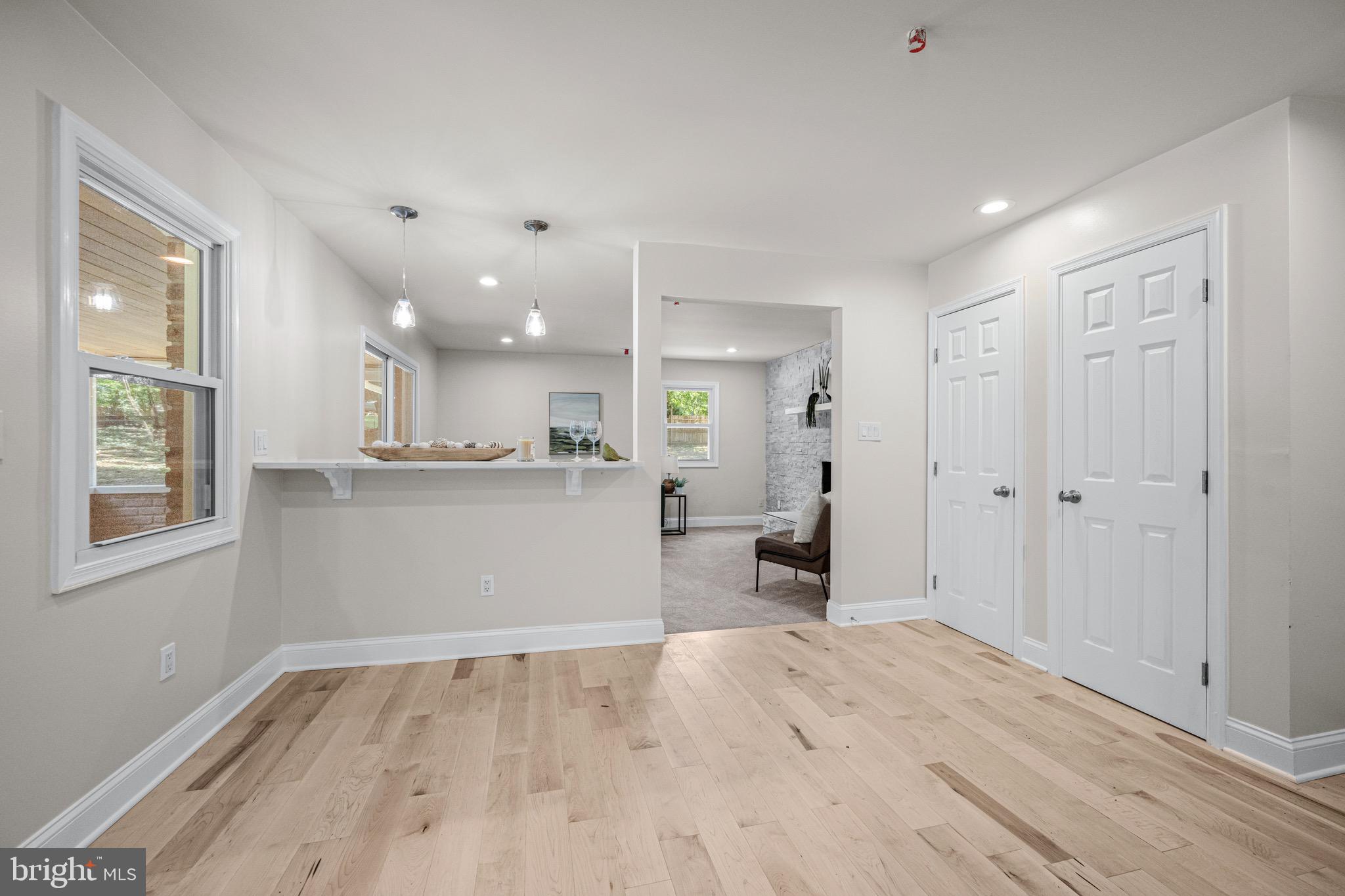 MAPLECREST - Residential