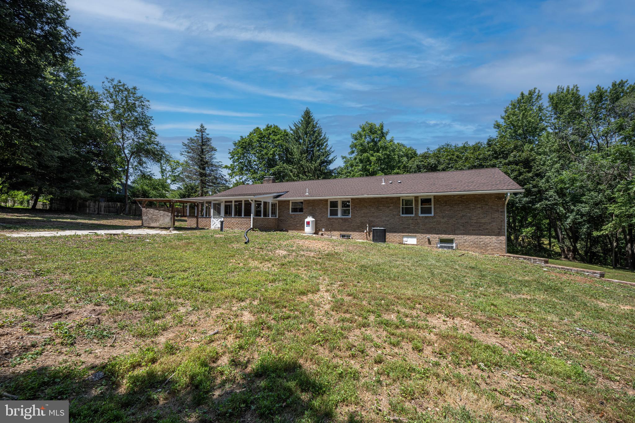 MAPLECREST - Residential