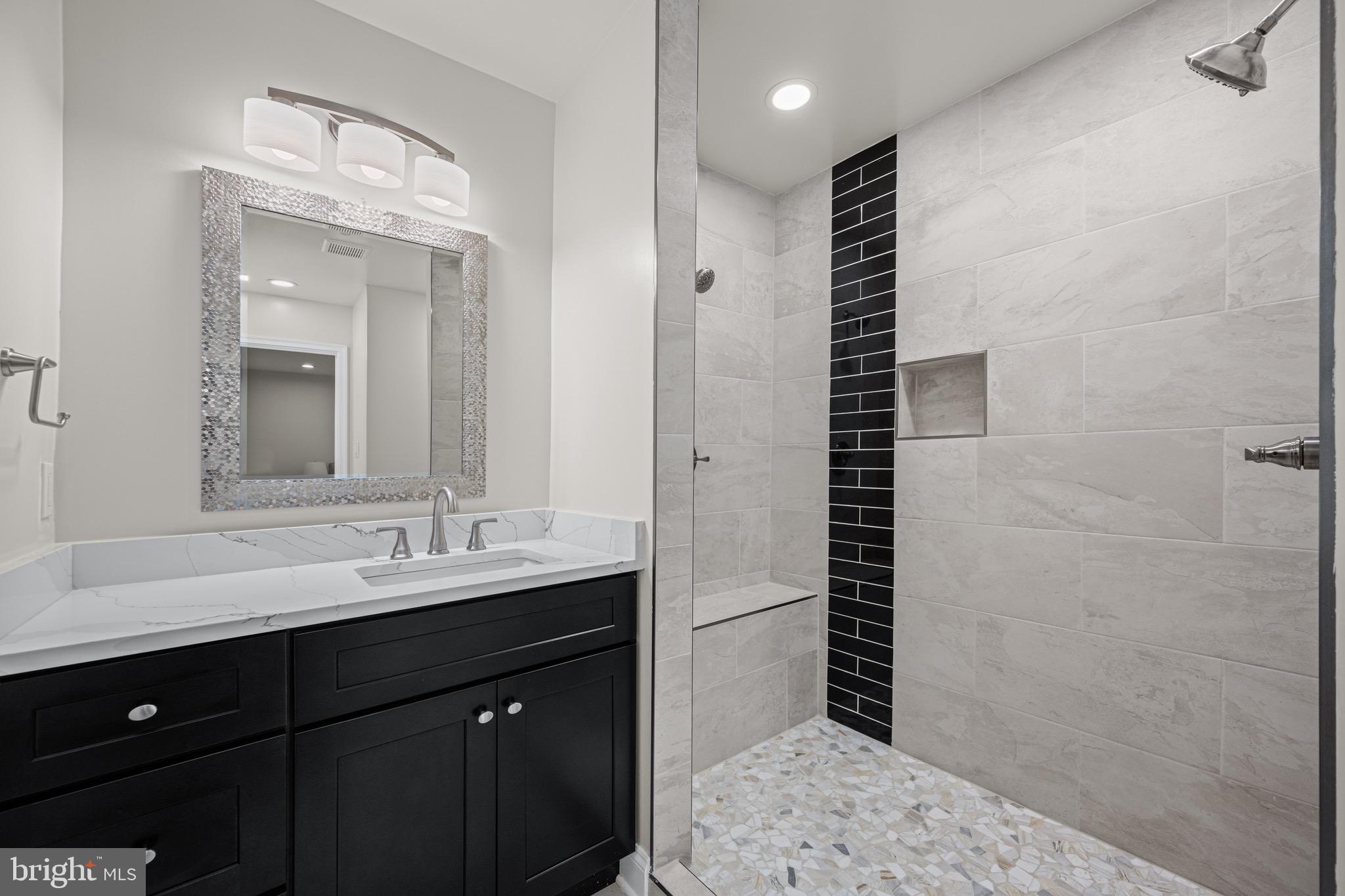 MAPLECREST - Residential