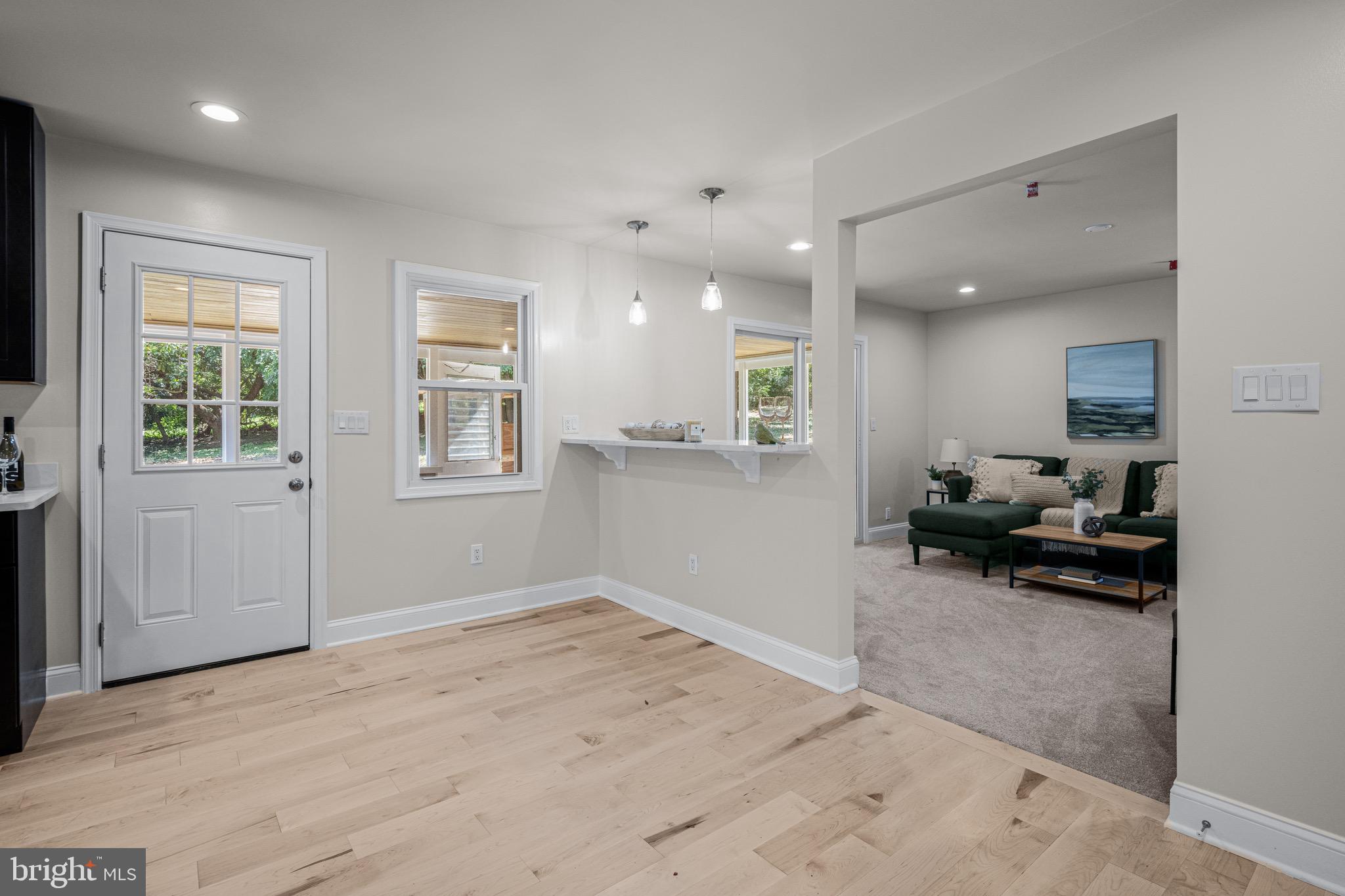 MAPLECREST - Residential