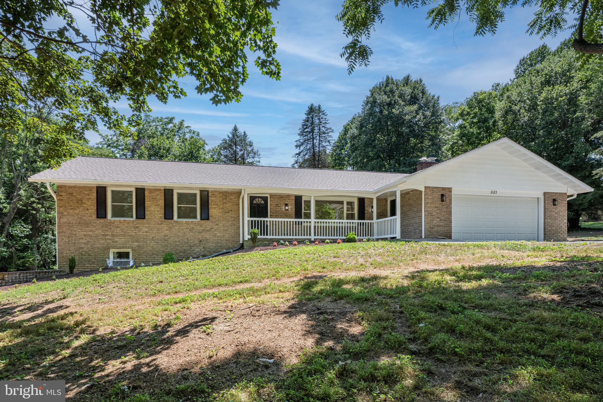 MAPLECREST - Residential