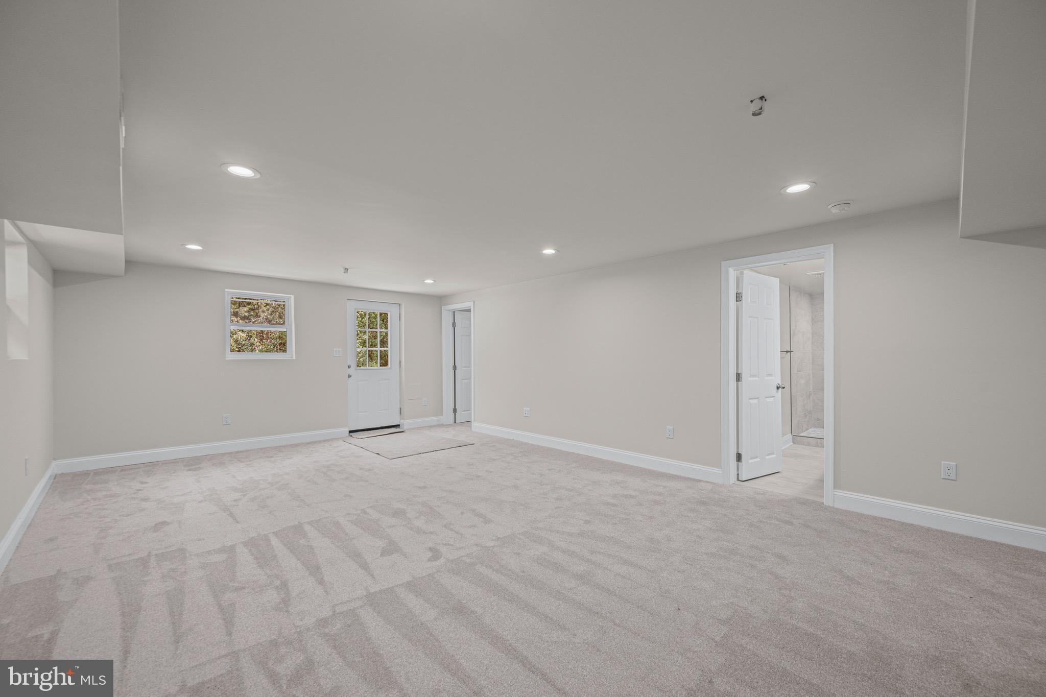 MAPLECREST - Residential