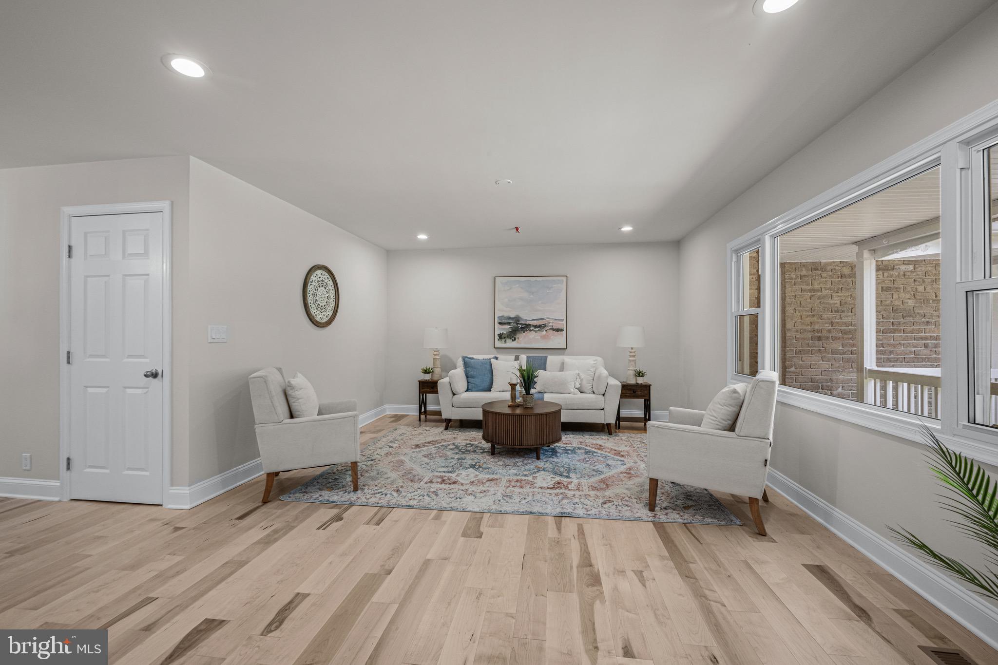 MAPLECREST - Residential