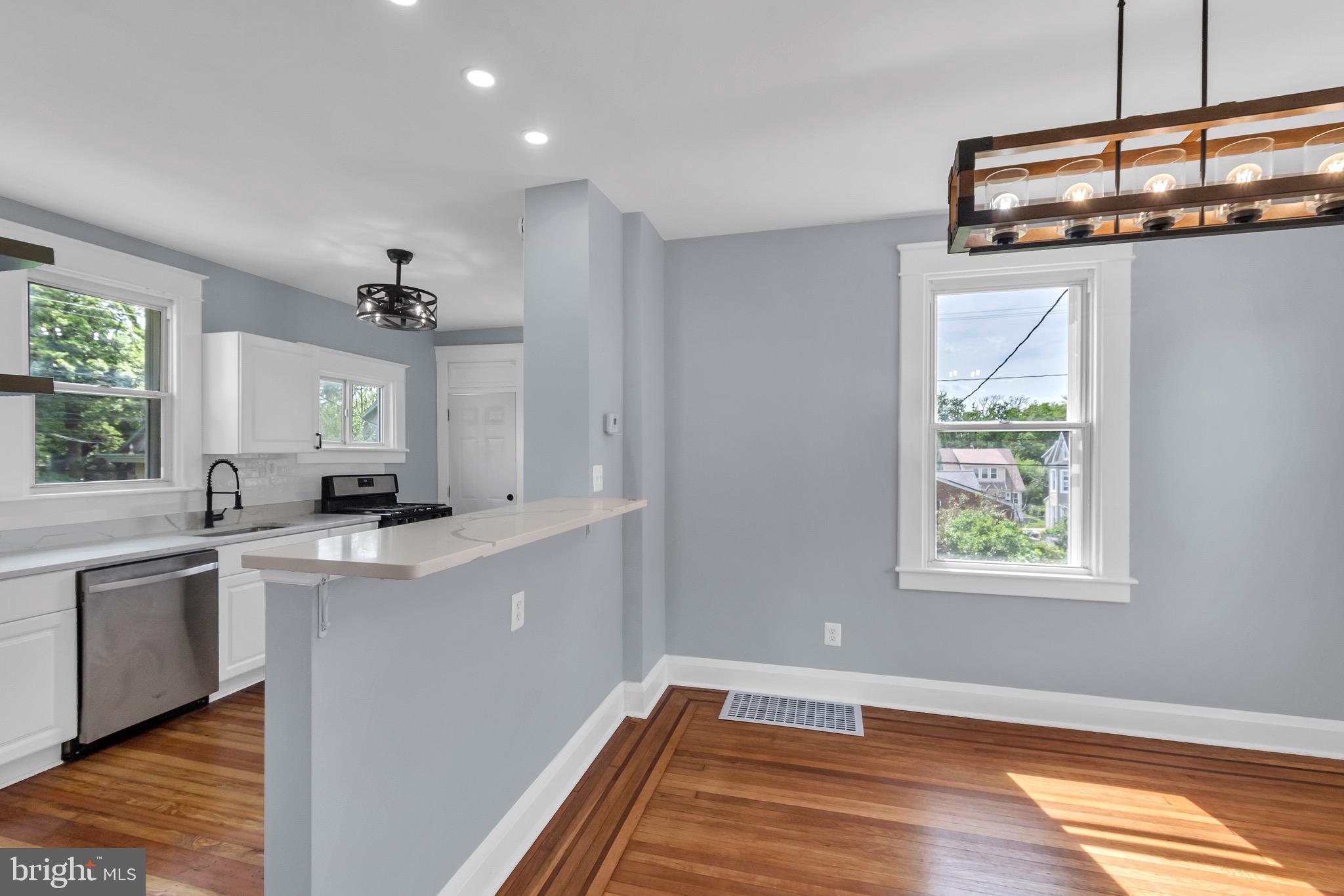 WILSON HEIGHTS - Residential Lease