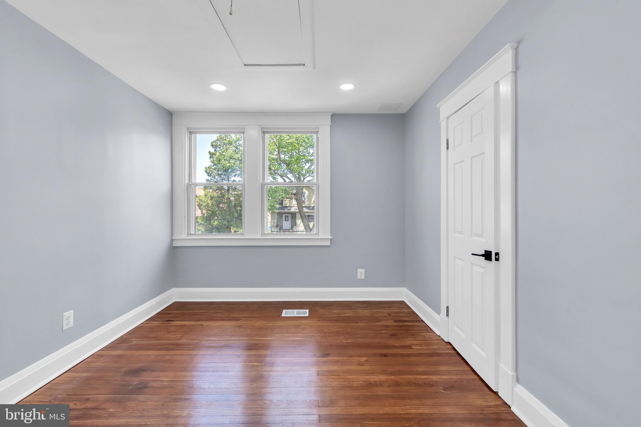 WILSON HEIGHTS - Residential Lease