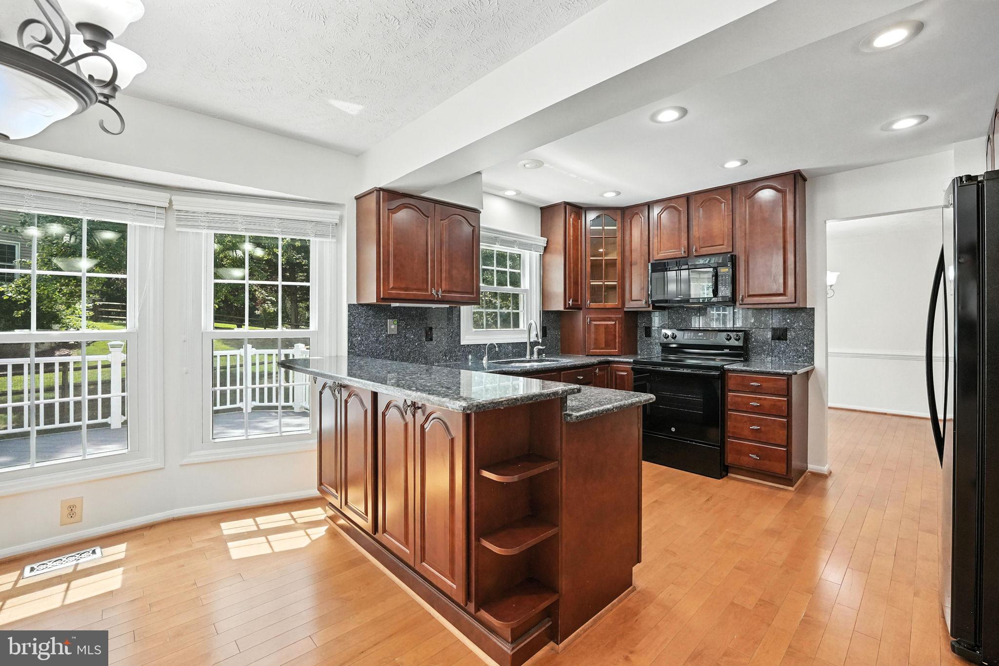 2240 HALTER LANE