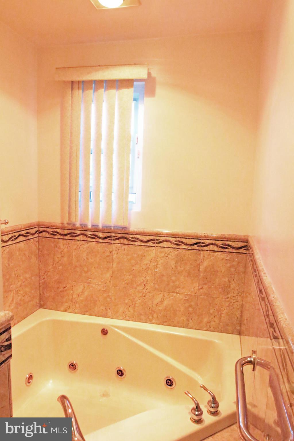 CHARTWELL - Residential