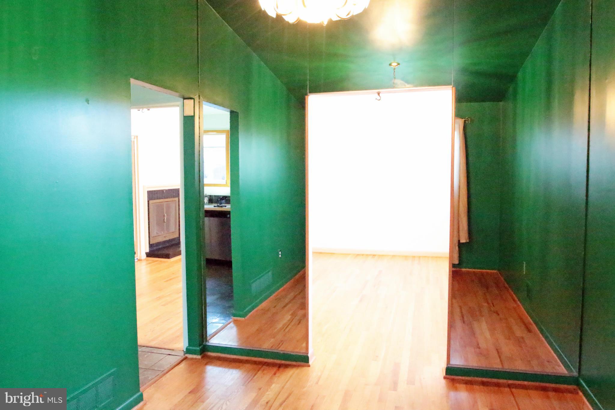 CHARTWELL - Residential