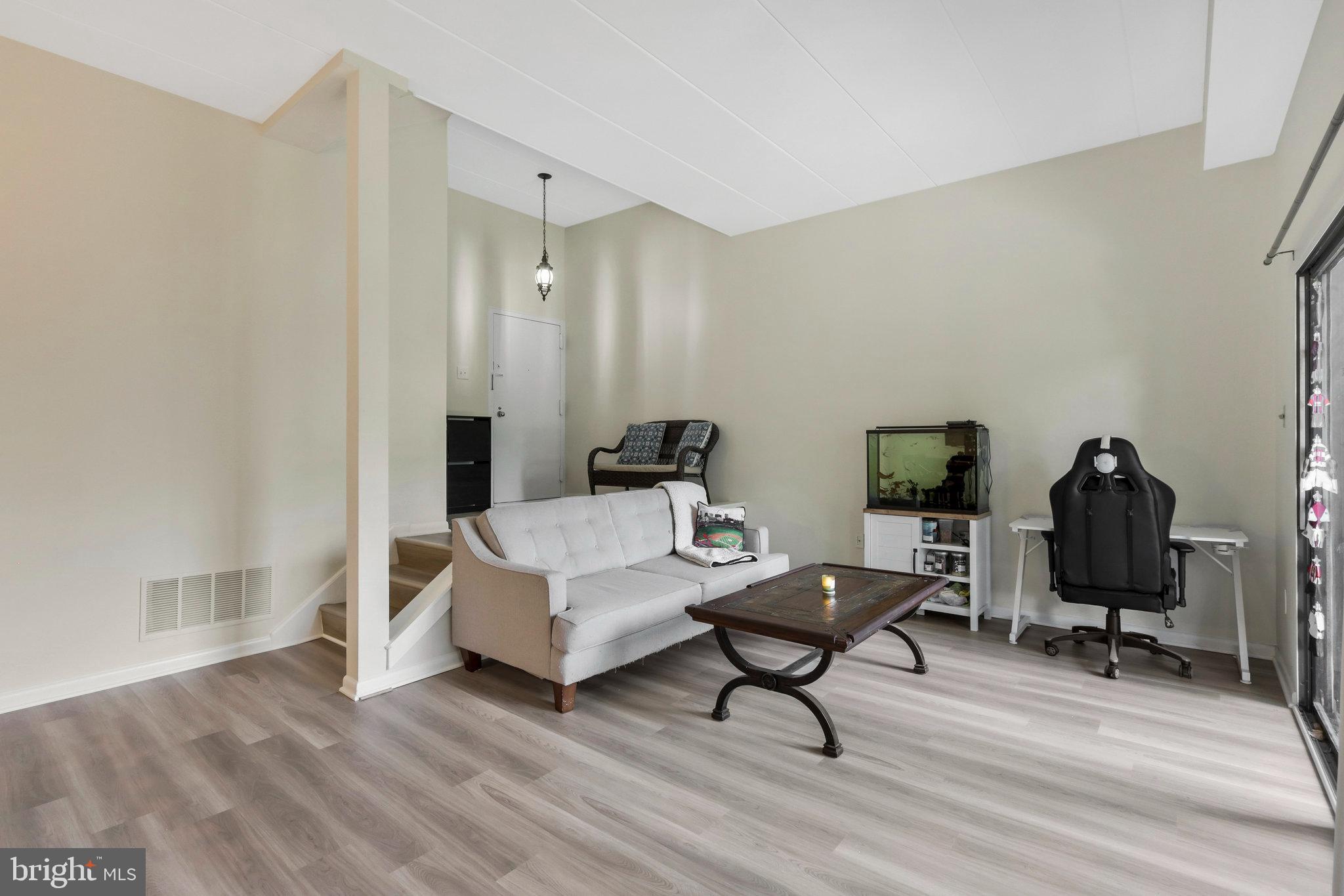 FORT ELLSWORTH - Residential Lease