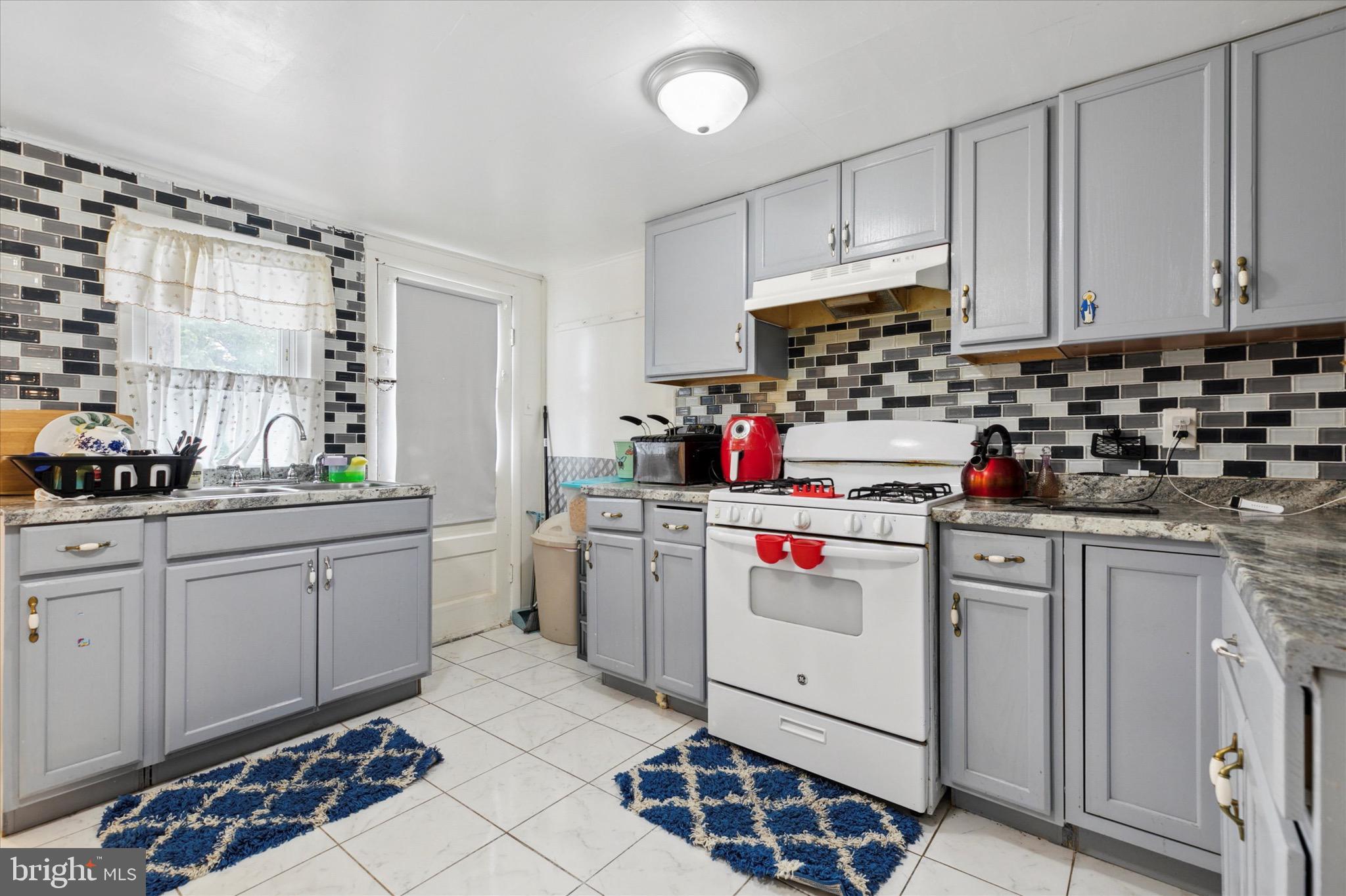 SWEDELAND - Residential