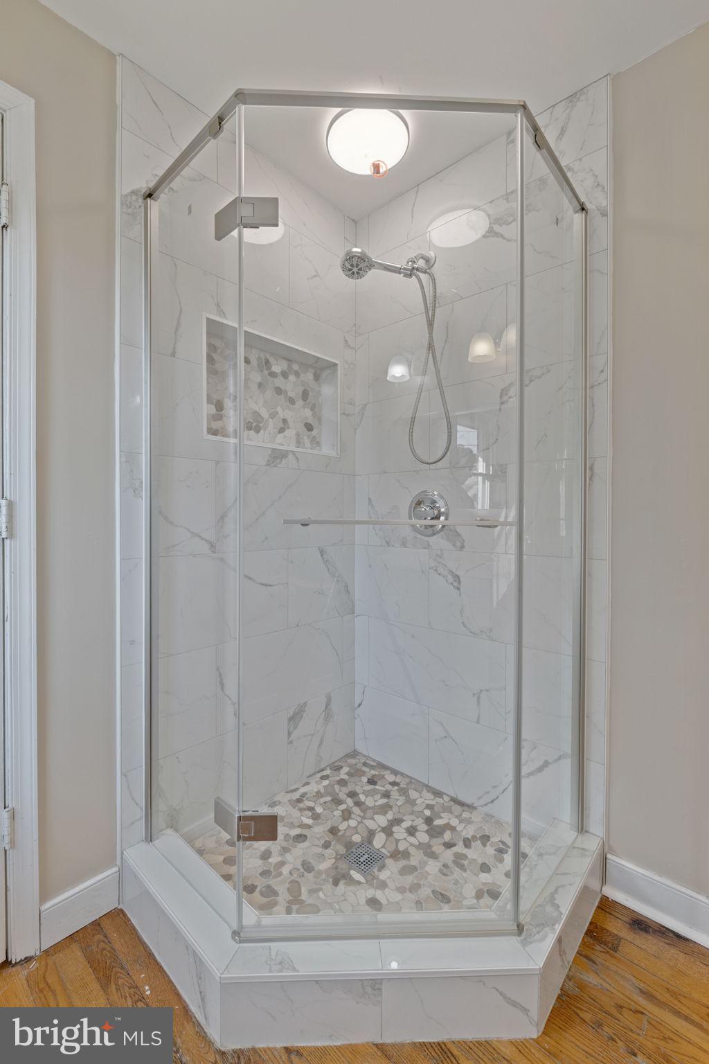 TOWN OF GORDONSVILLE - Residential